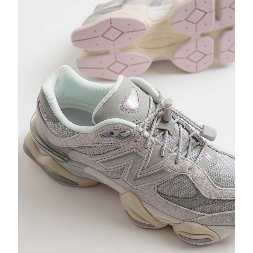 New Balance 9060 Grey Lilac