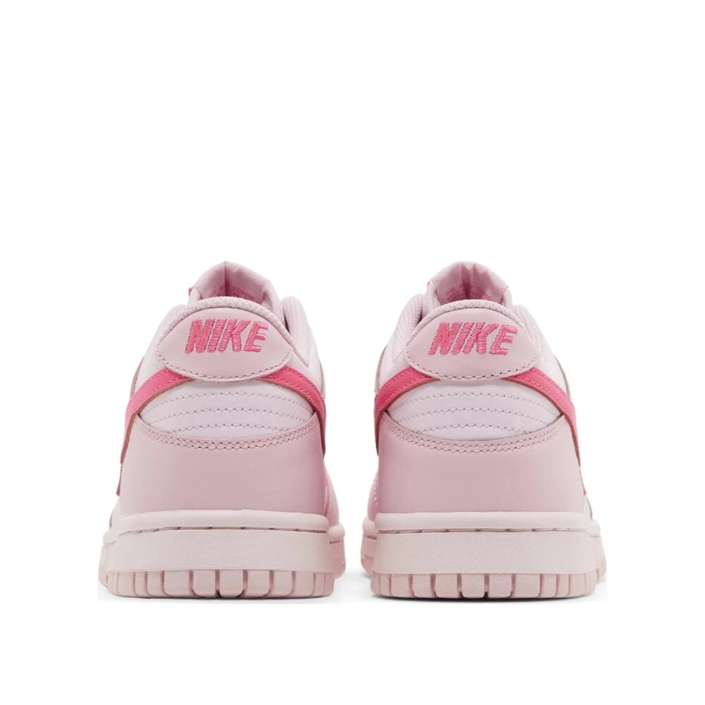Nike Dunk Low Triple Pink