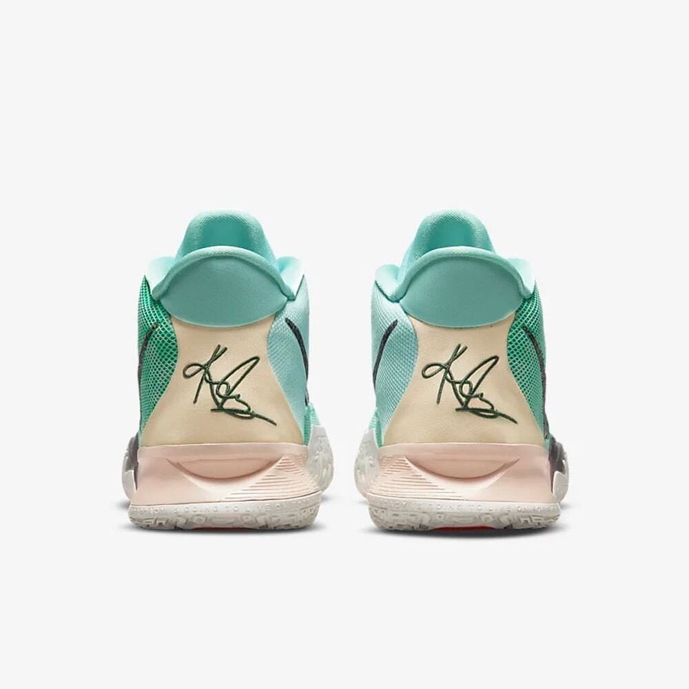 Nike Kyrie 7 Copa