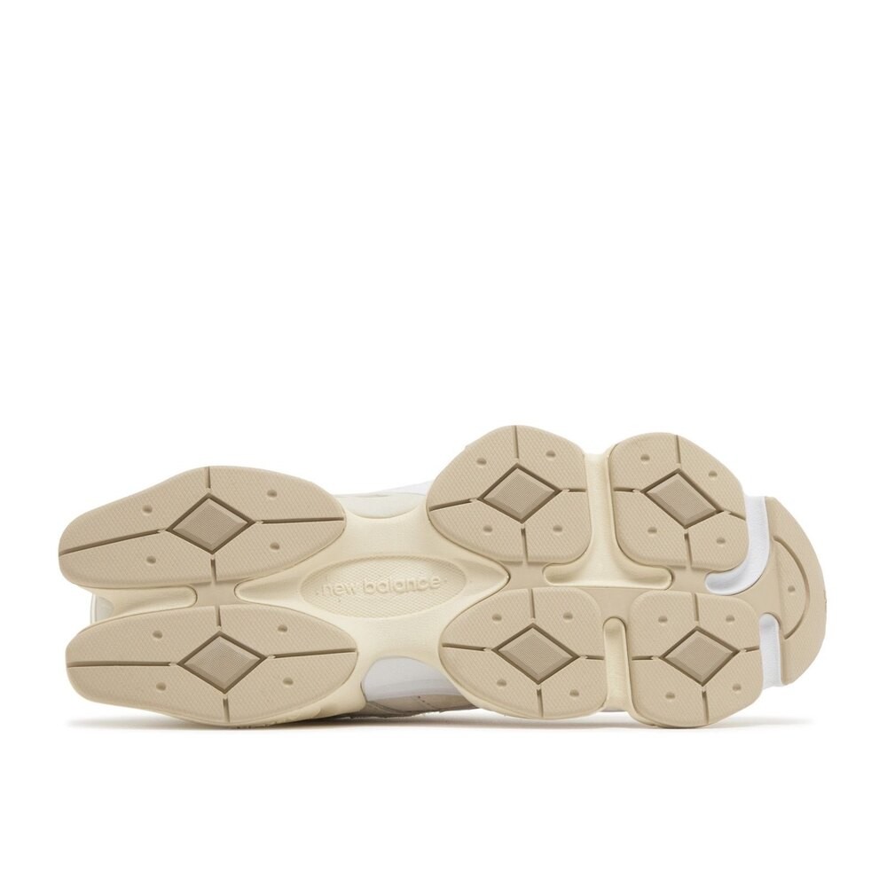 New Balance 9060 Sea Salt Brown