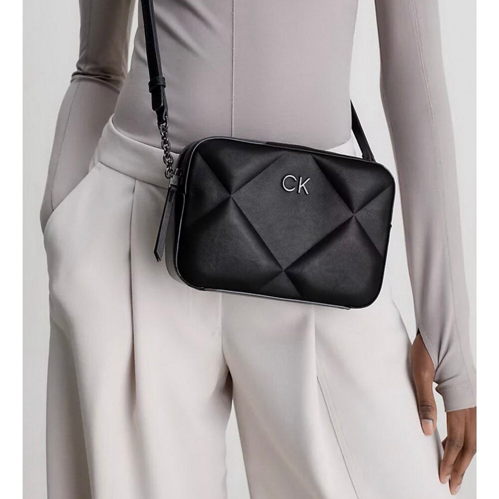 Calvin Klein Re Lock Quilt Camera Bag