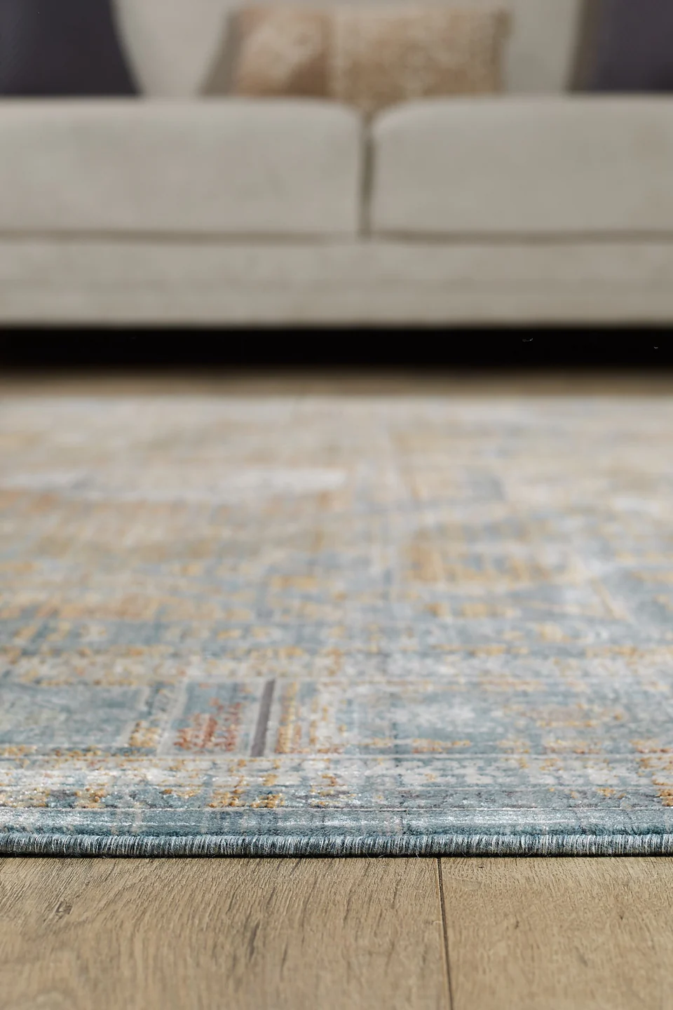 Heritage - Norma Kendinden Saçaklı Modern Klasik Eskitme Halı