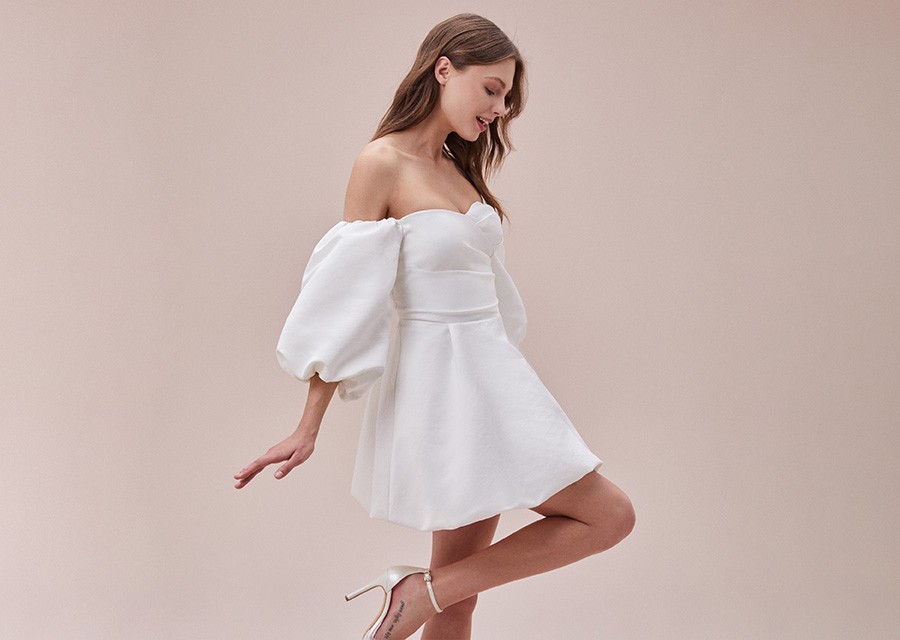 Beyaz Elbise Nasıl Kombinlenir? Beyaz Abiye Giyim Rehberi 