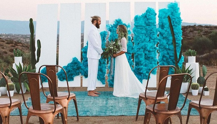 Rengarenk Sislerle Süslü Düğünler: Yeni Düğün Konsepti