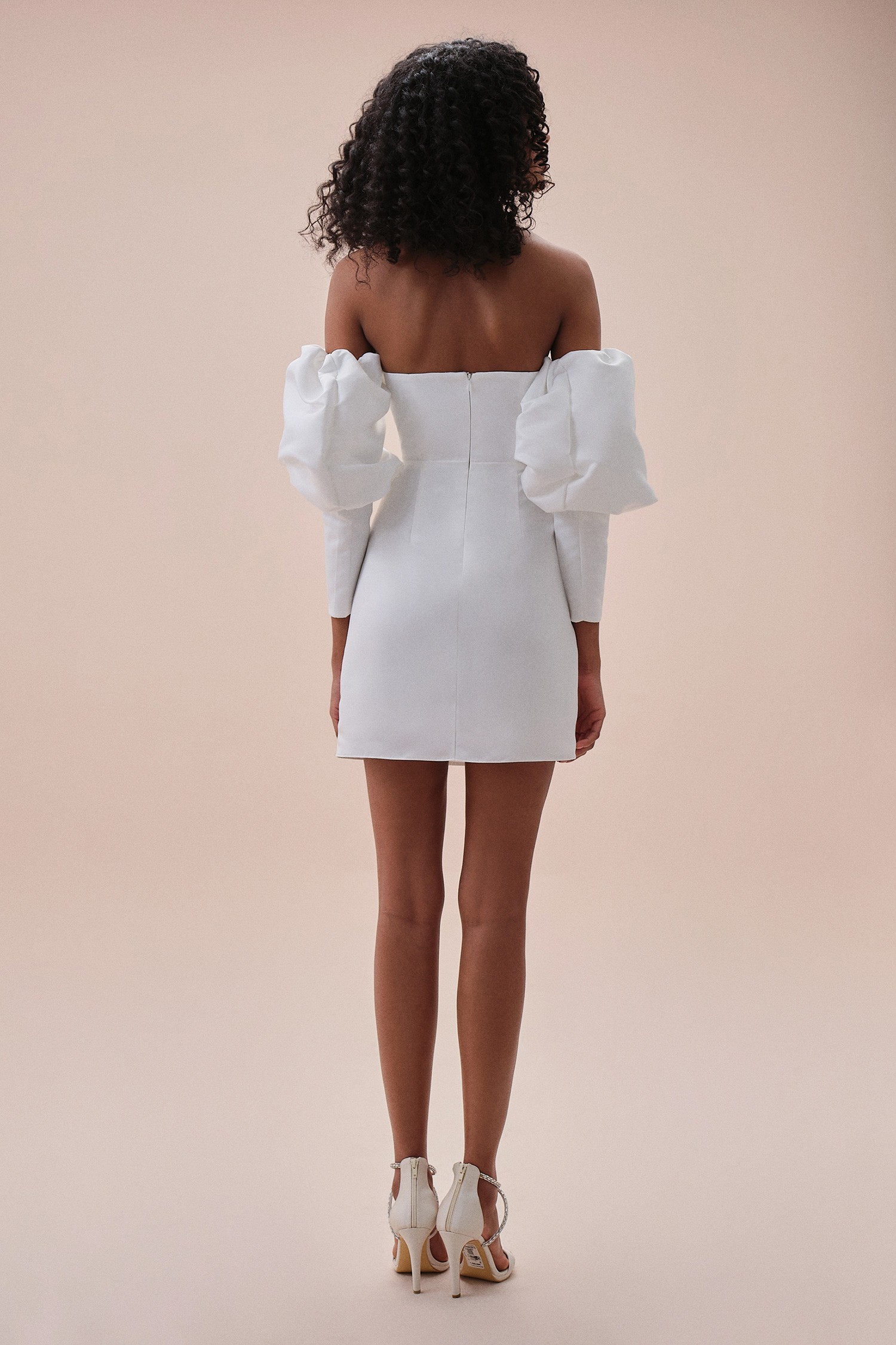 Mini Straplez Saten Balon Kol Beyaz Nikah Elbisesi