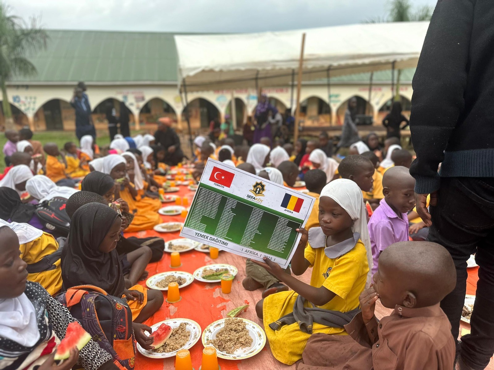 Afrika Yemek Yardımı