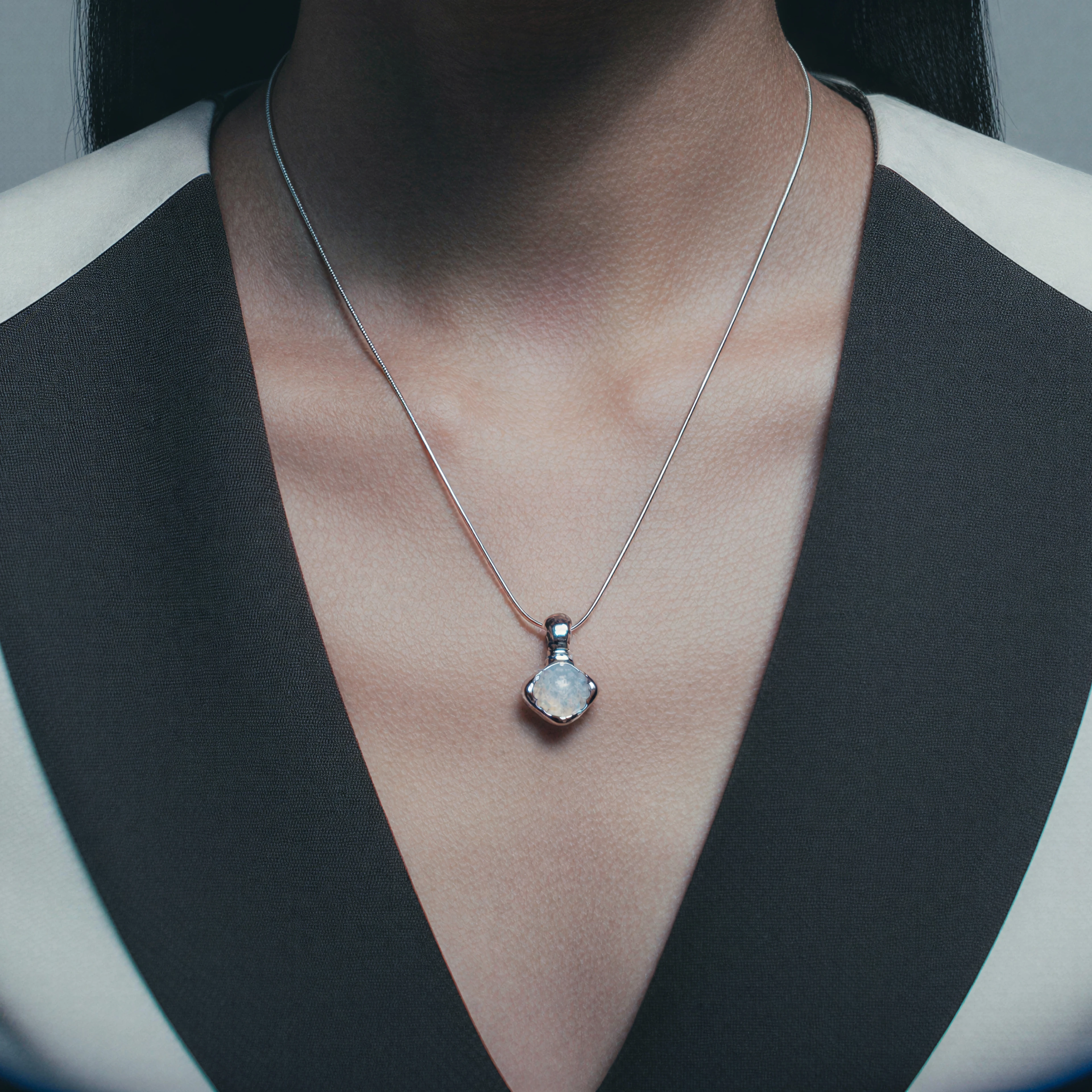 Moonveria Necklace | Çelik Kolye