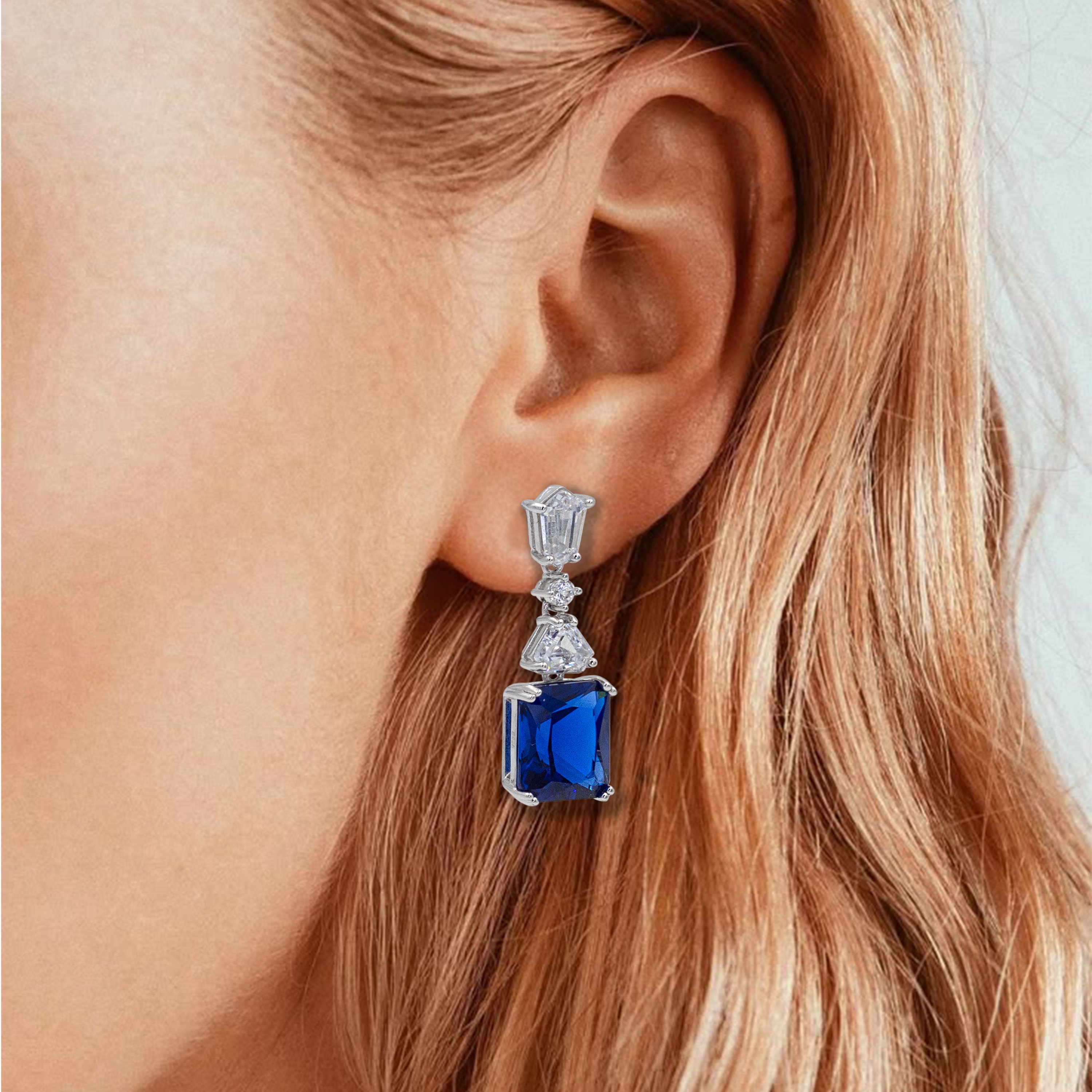 Sapphire Grace Earrings | Silver Kadın Küpe