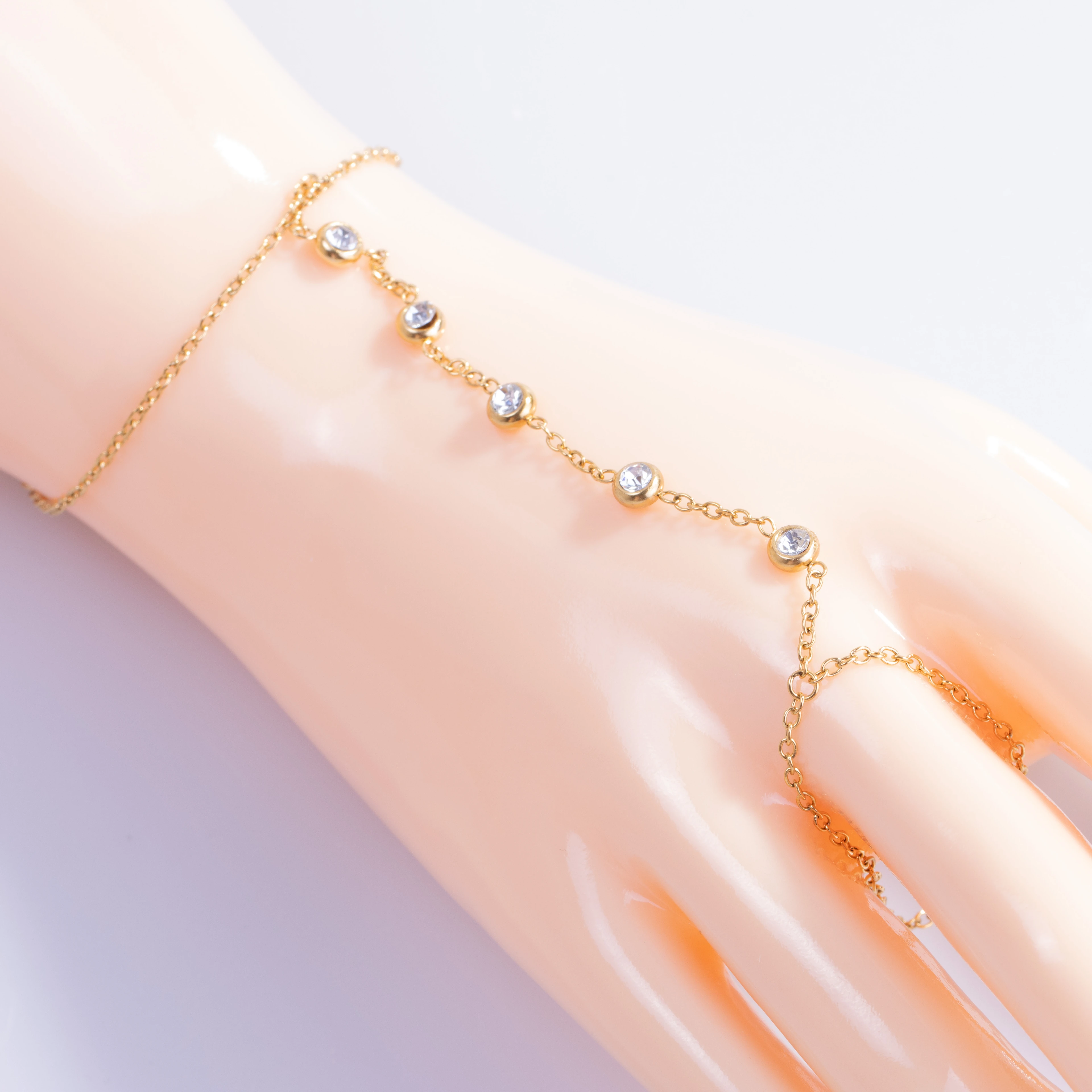 Noysa Shahmaran | Çelik Şahmeran