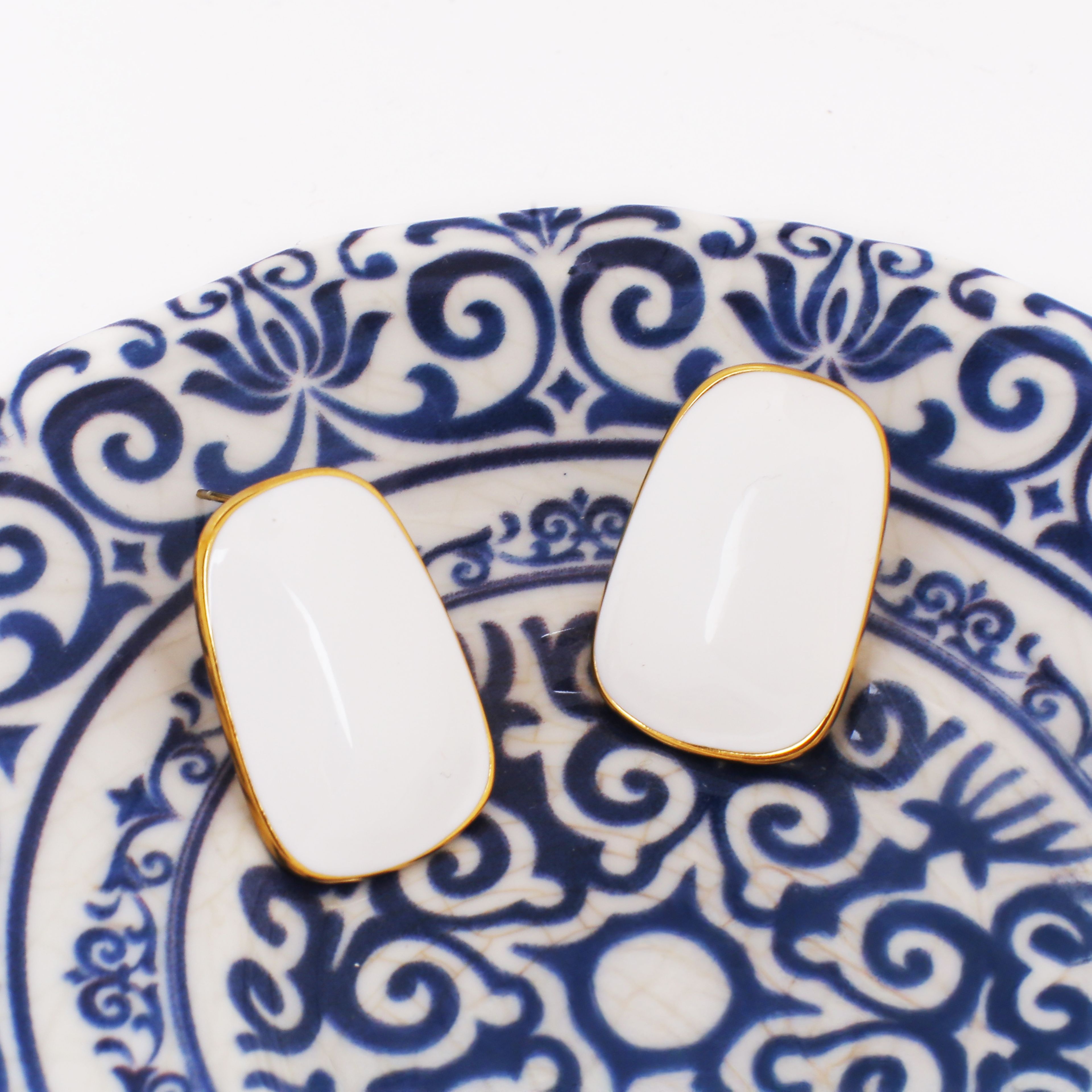 White Aura Earring | Çelik Küpe