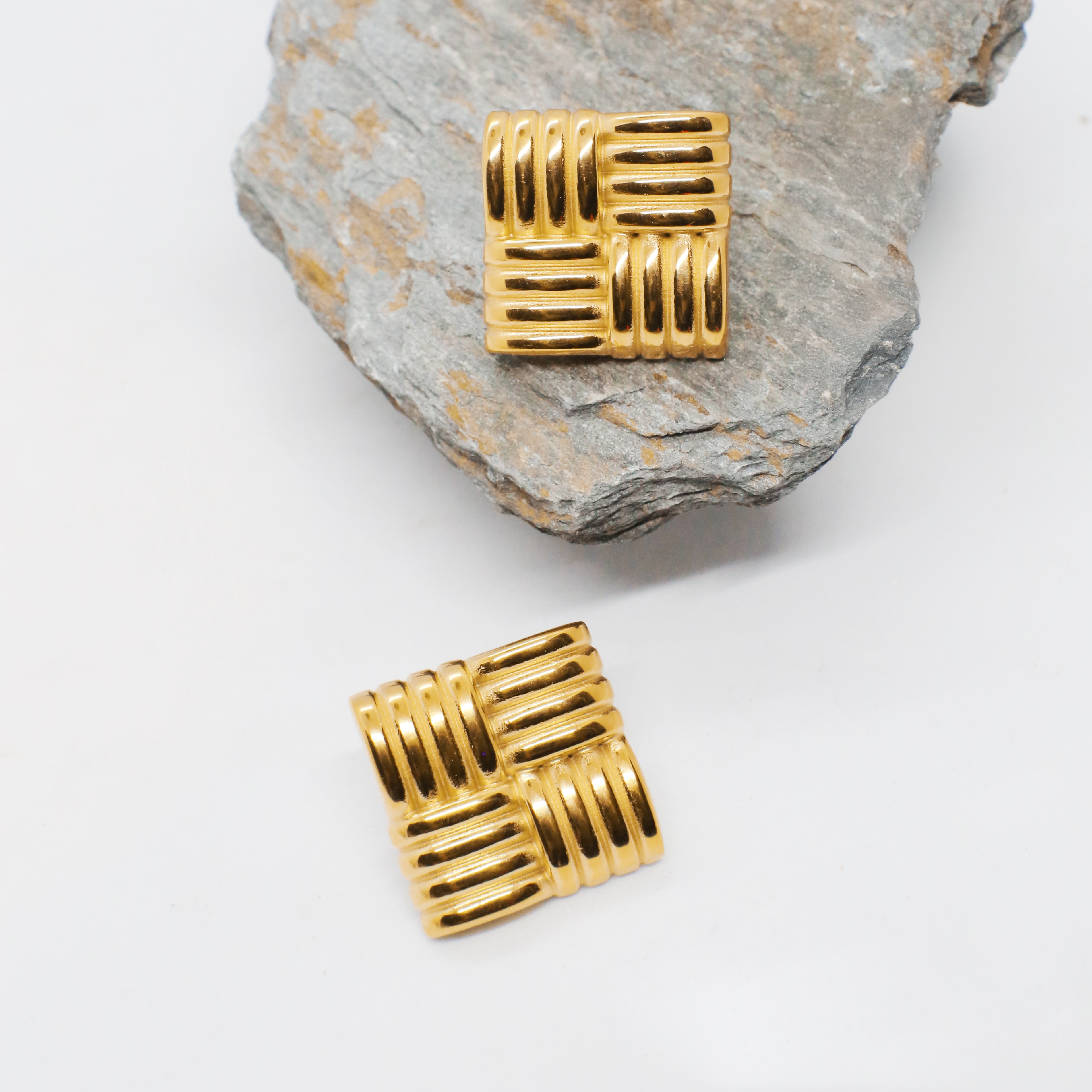 Nerisa Earring | Çelik Küpe