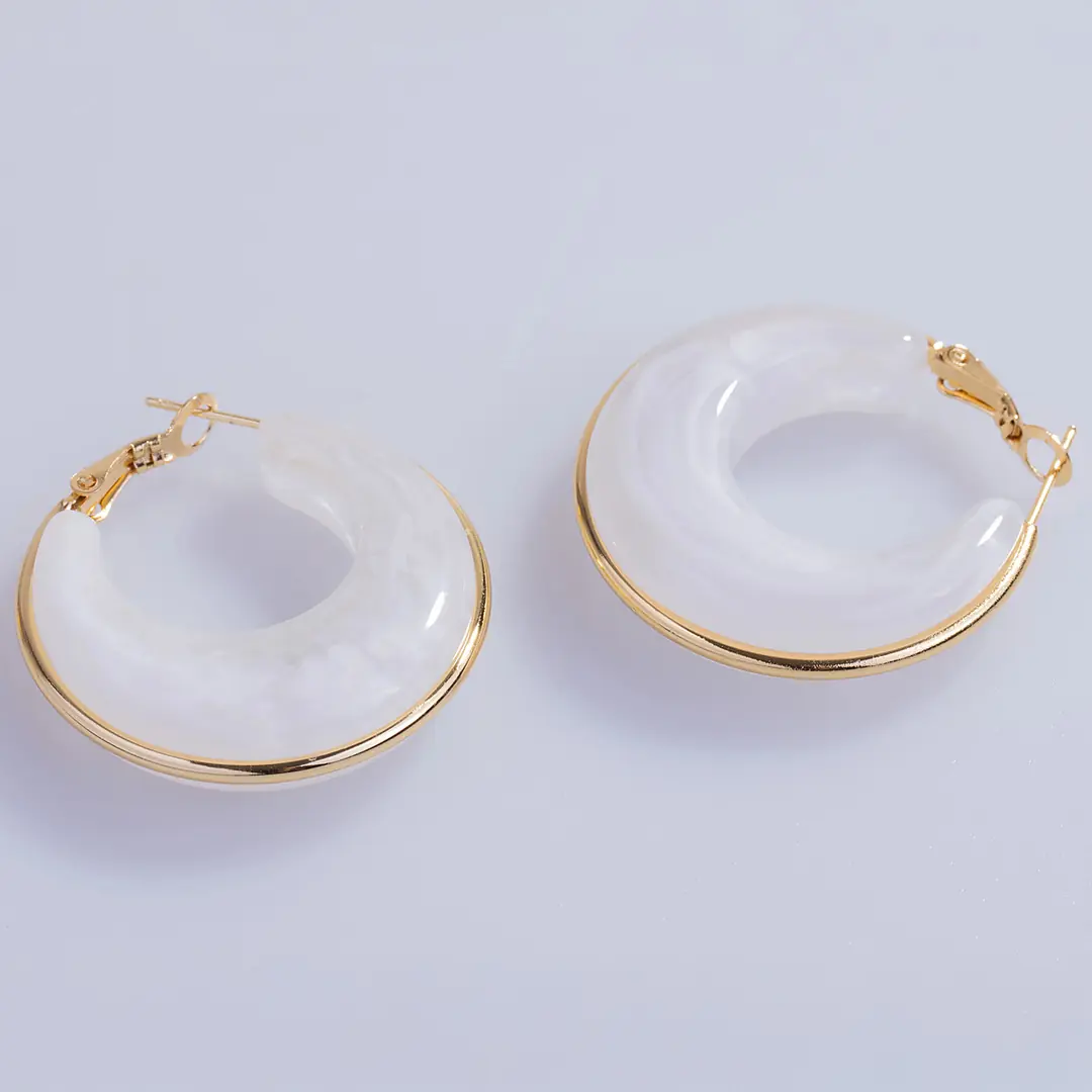 Albaria Earring | Reçine Küpe 3