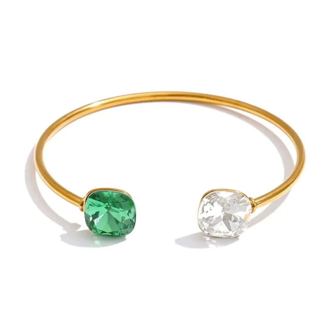 Jovlune açık uçlu çelik bangle bilezik, yeşil ve şeffaf taşlı, beyaz fon