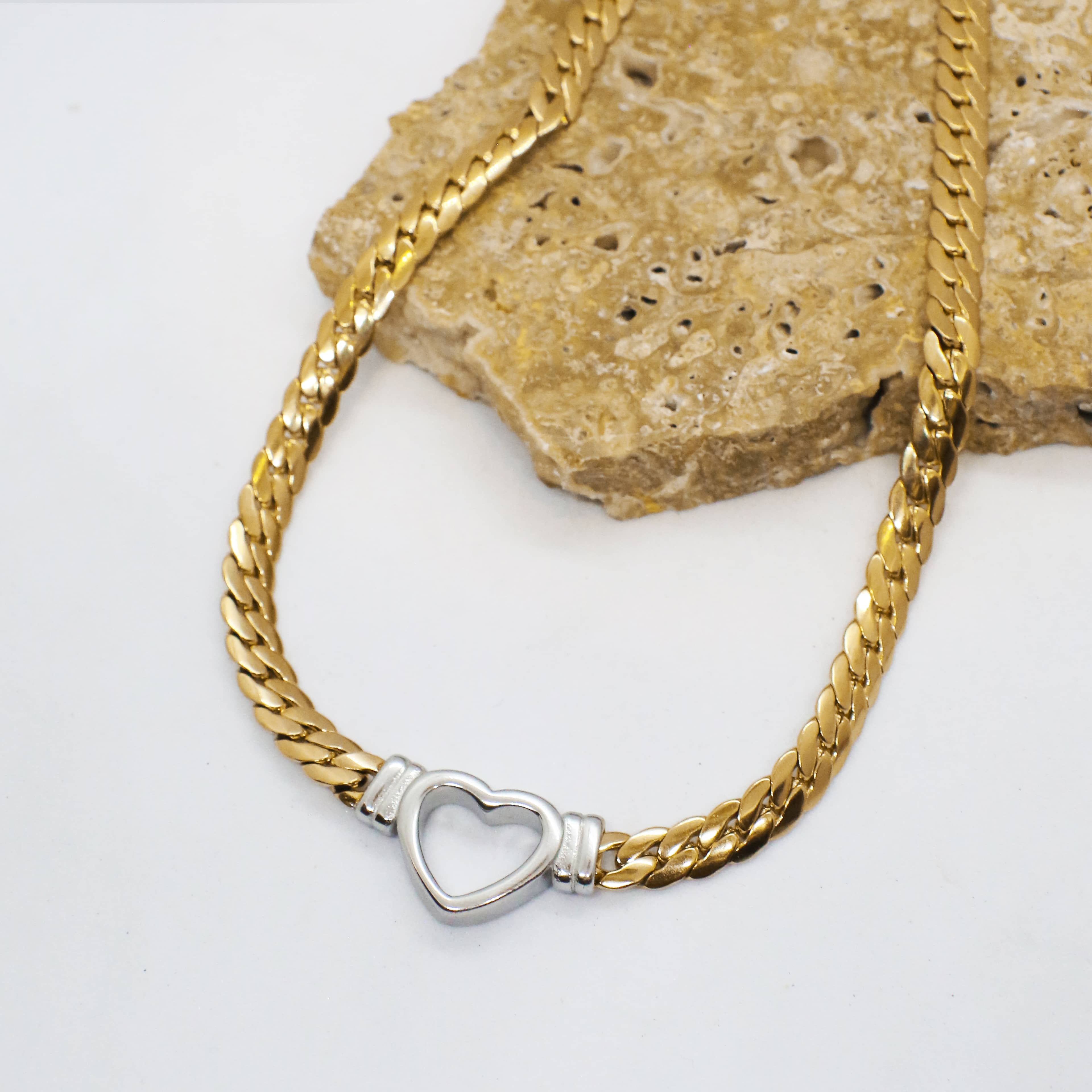 Amoria Necklace | Çelik Kolye