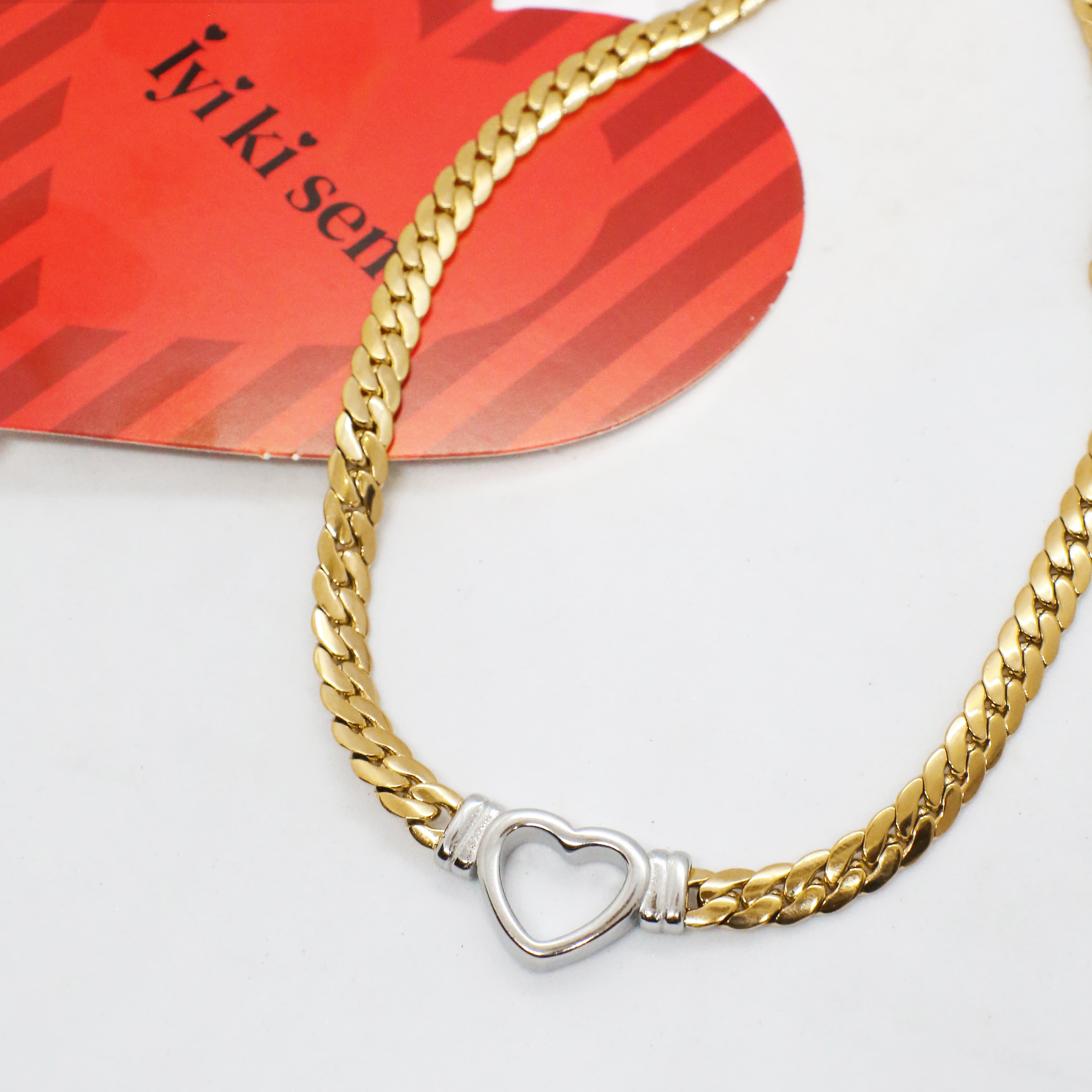 Amoria Necklace | Çelik Kolye