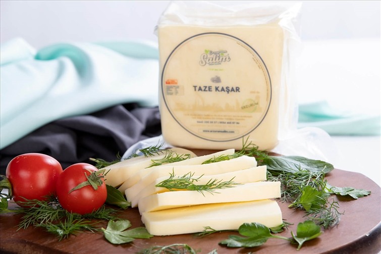 Erzurum Yöresel Taze Kaşar 1 kg 