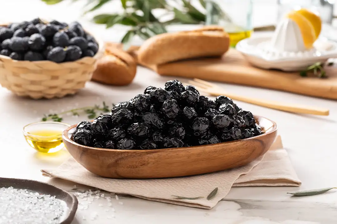 Alan Zeytin Az Tuzlu Gemlik Kuru Sele Zeytin 351-380 2XS Pet 900 GR