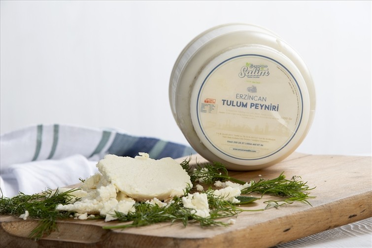 Erzincan Tulum Peyniri