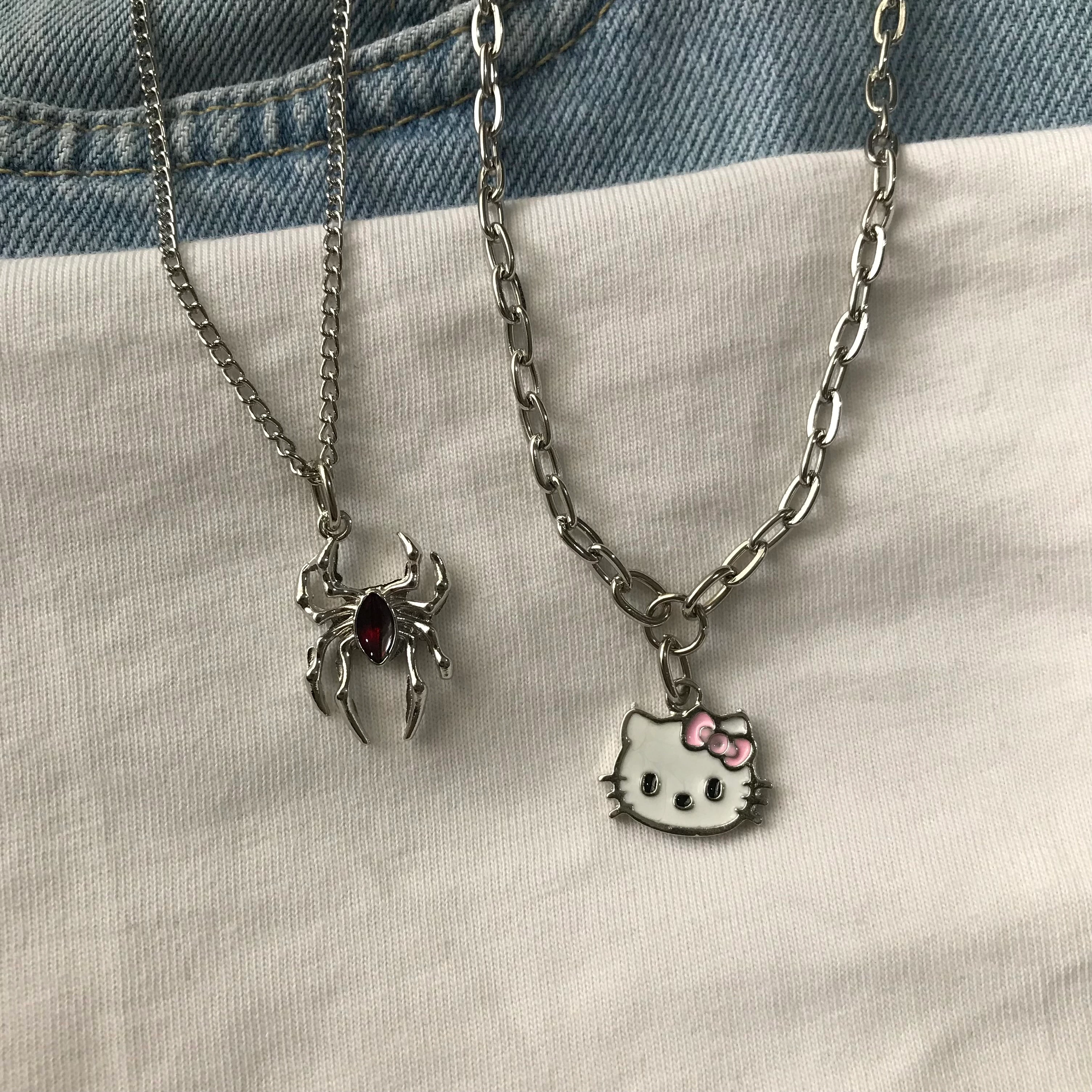 Hellokitty Spider Çift Kolye 