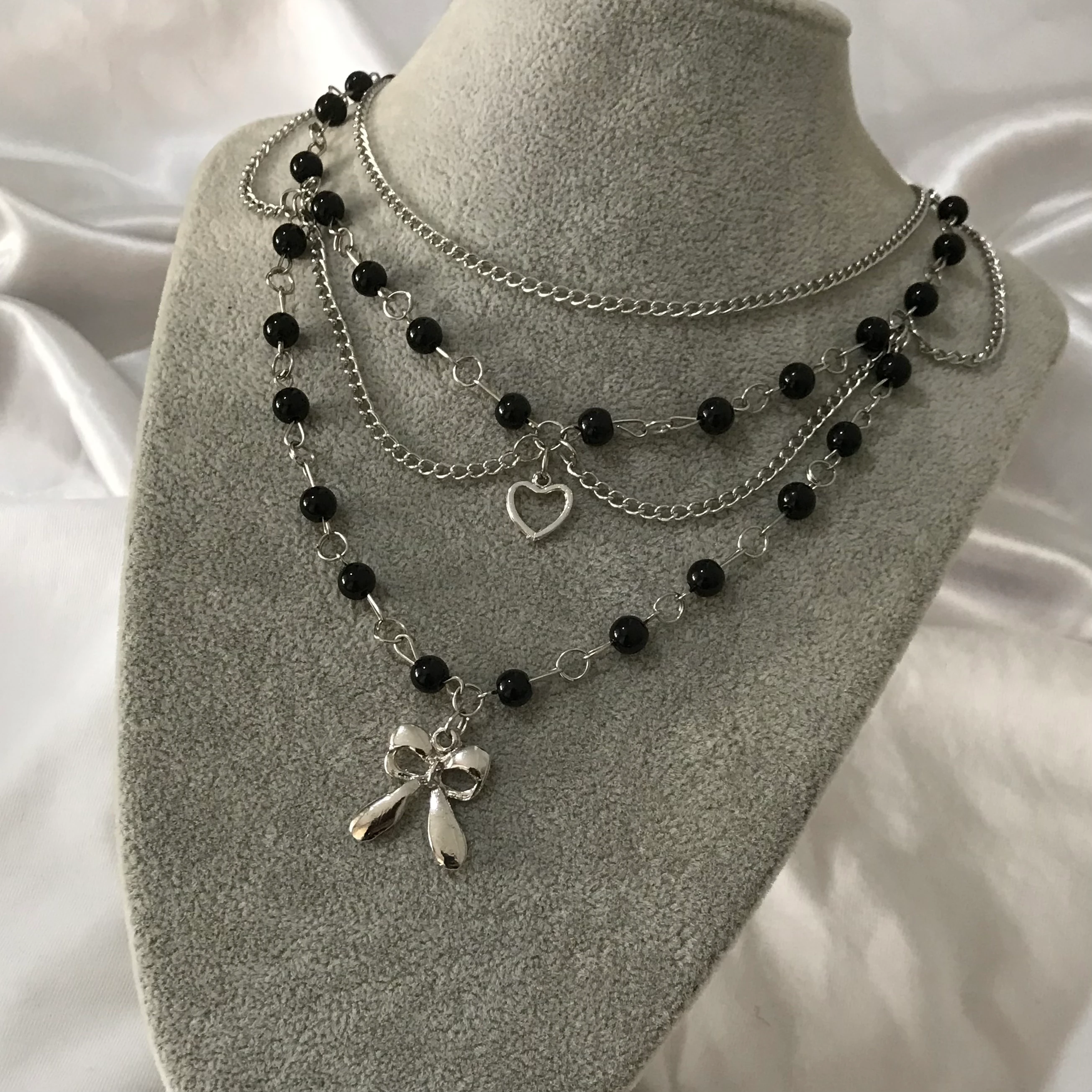 İnci Bow Tasarım kolye 