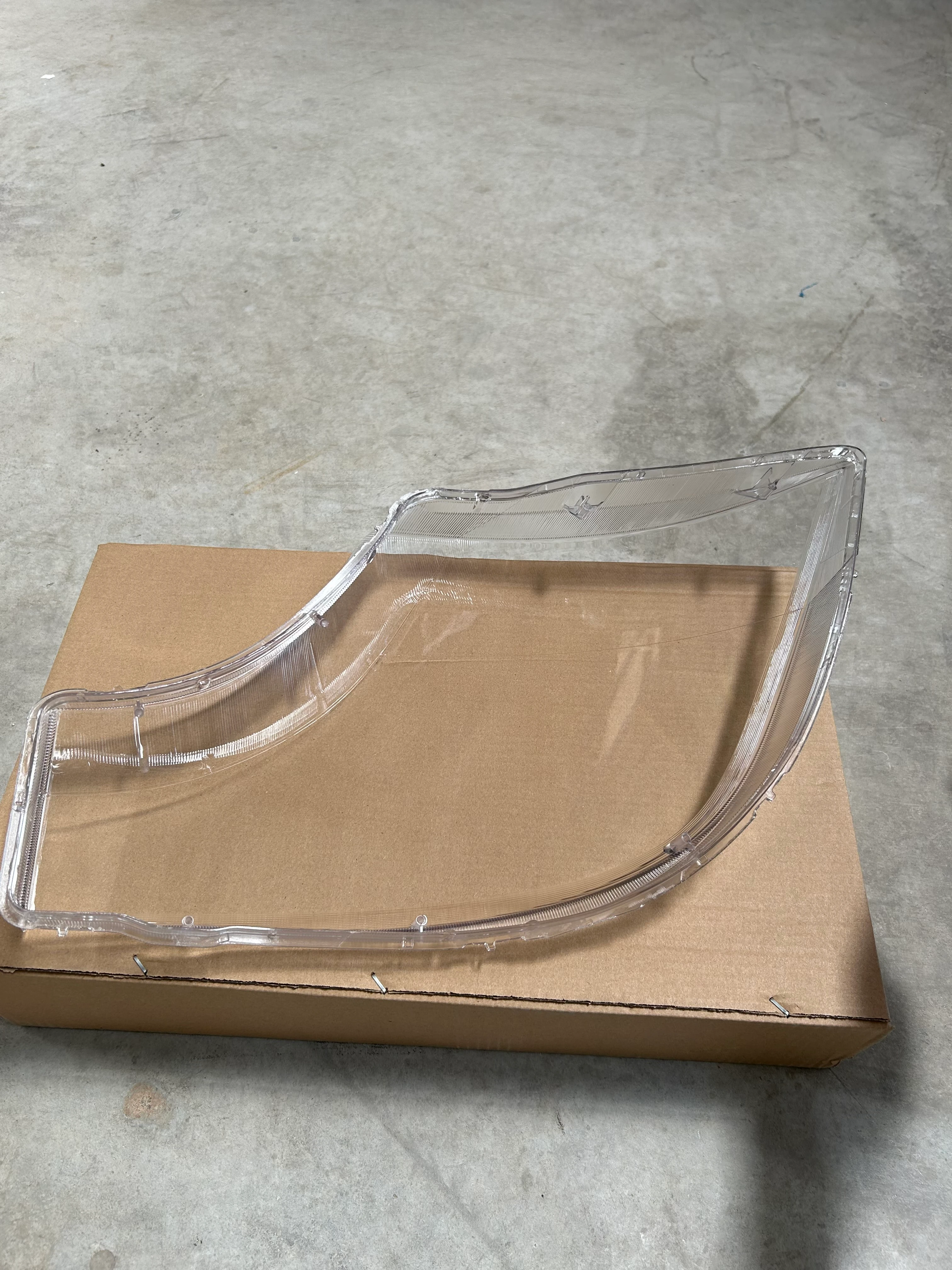 ACTROS MP4 FAR CAMI SAĞ 9608200589