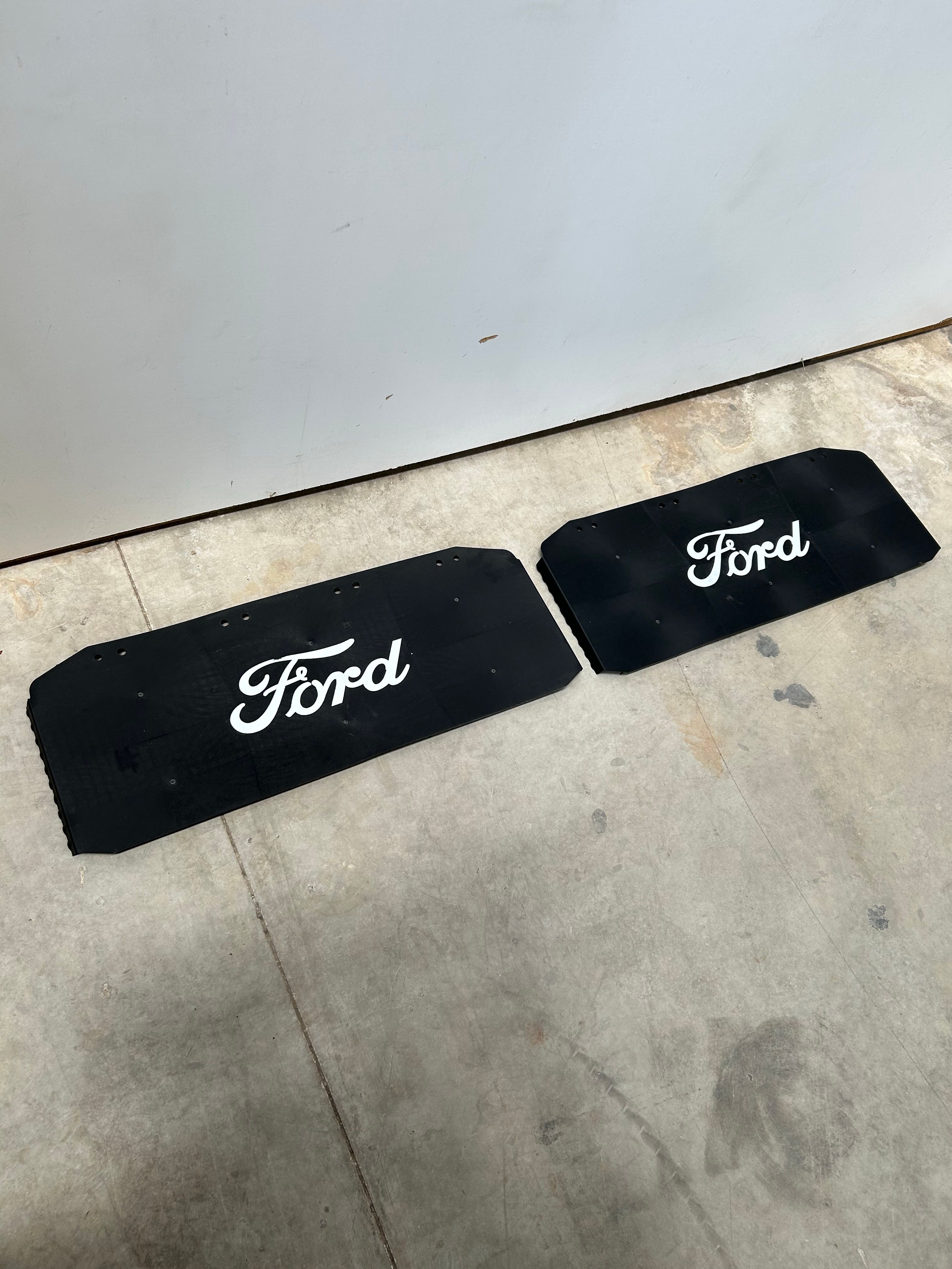 FORD YAZILI ÇEKİCİ TOZLUKLARI TAKIMI ( TAKIM )