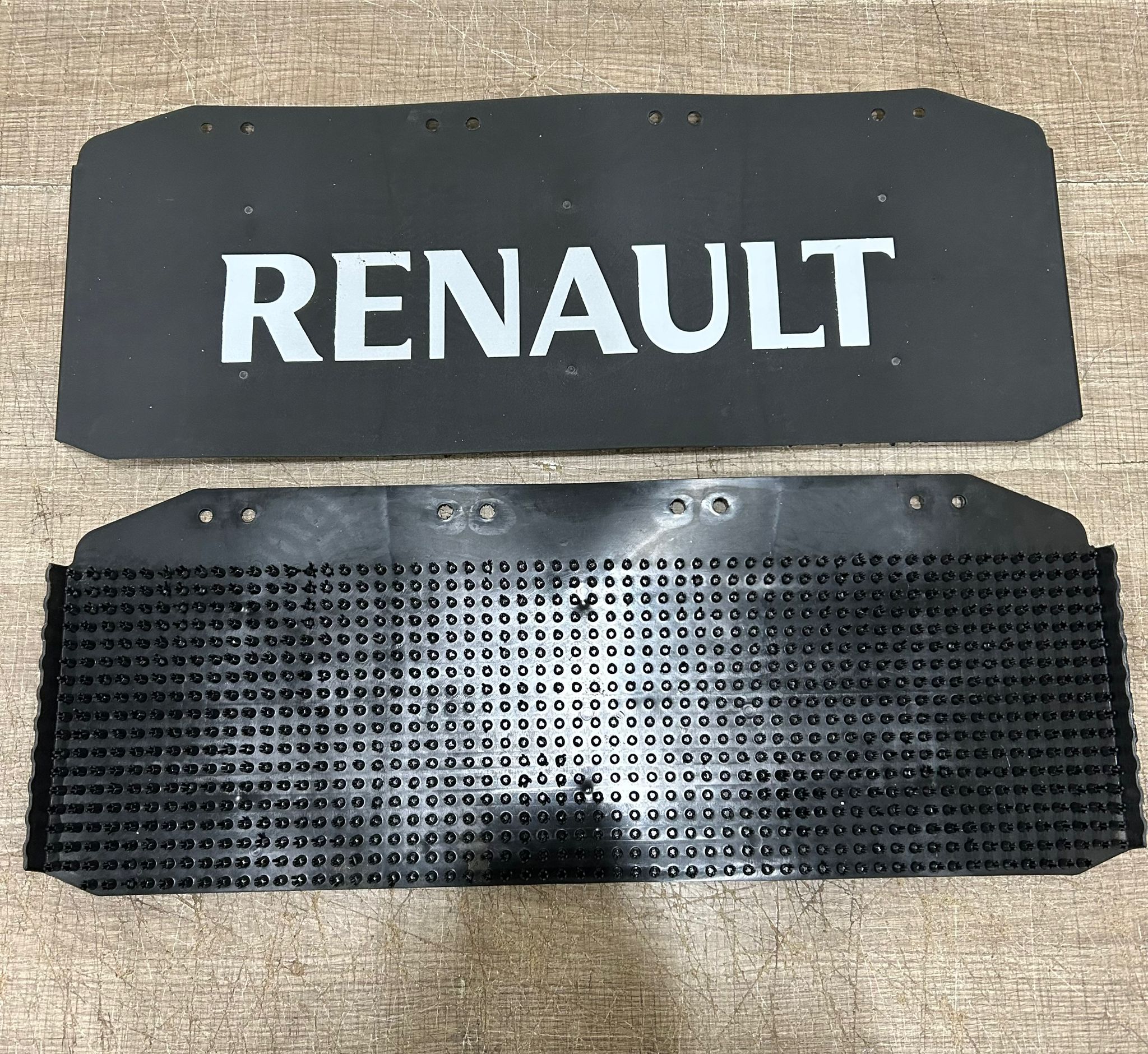 RENAULT YAZILI DİKENLİ TOZLUK PASPAS TAKIMI (TAKIM)