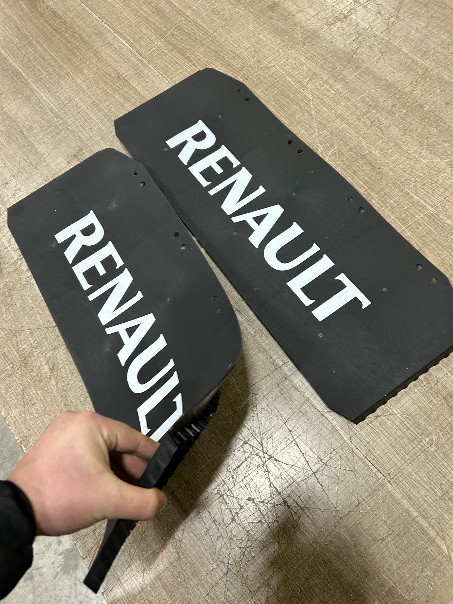 RENAULT YAZILI DİKENLİ TOZLUK PASPAS TAKIMI (TAKIM)