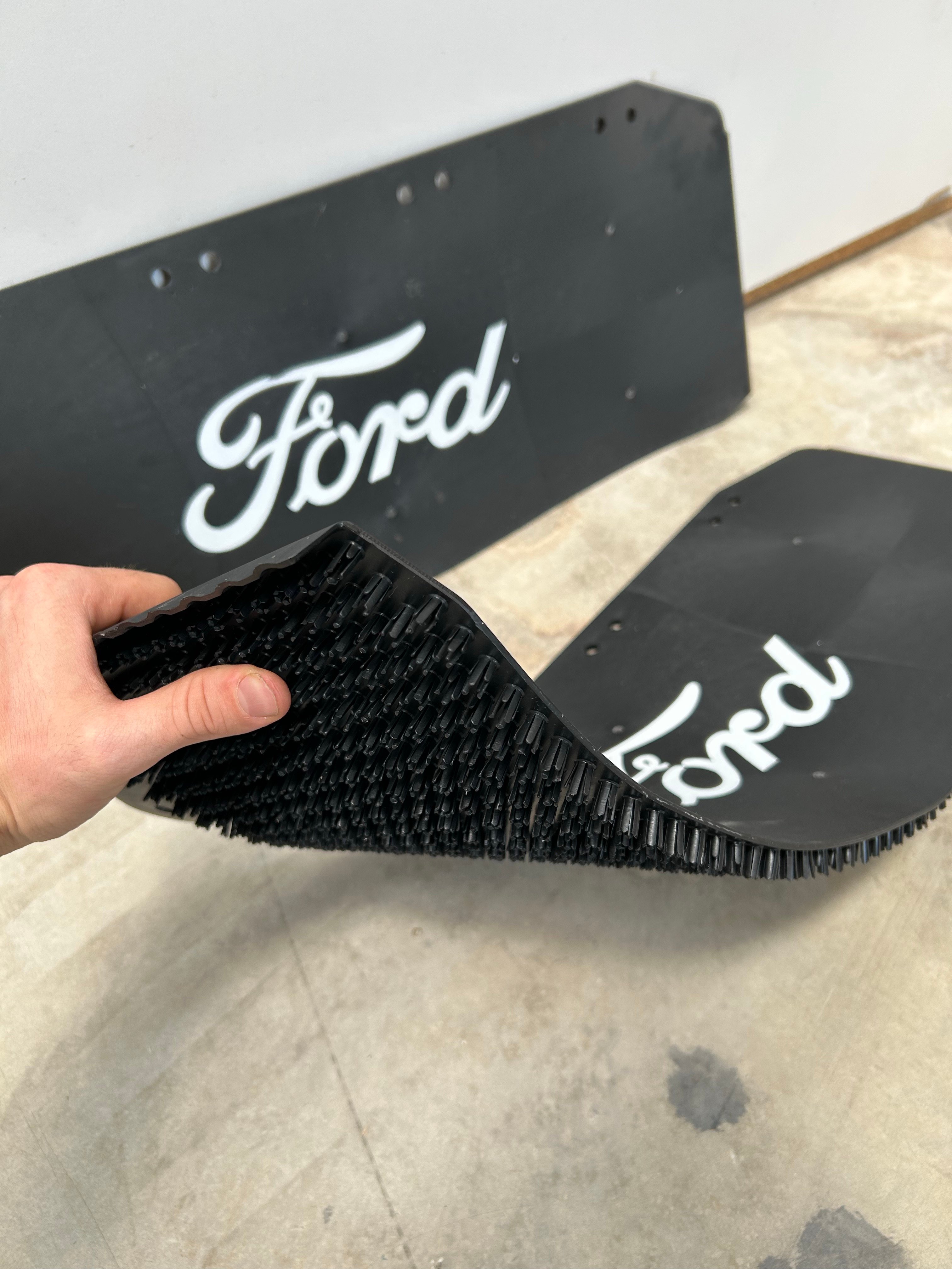 FORD YAZILI ÇEKİCİ TOZLUKLARI TAKIMI ( TAKIM )