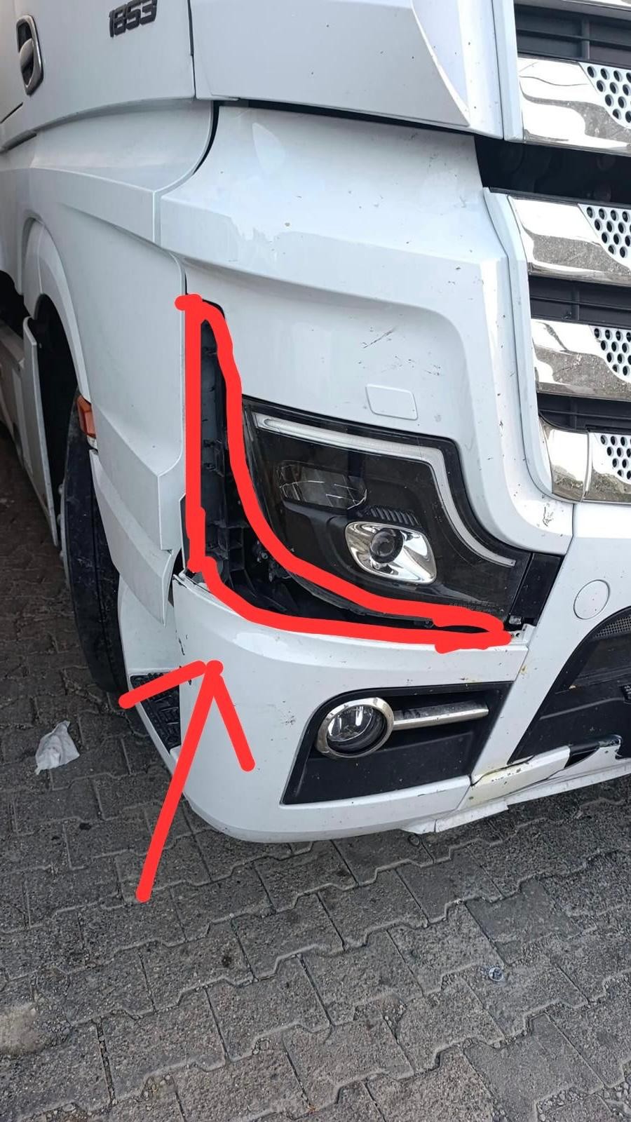 FAR ALT KAŞI SAĞ MP4 ACTROS MERCEDES-BENZ 9608804005