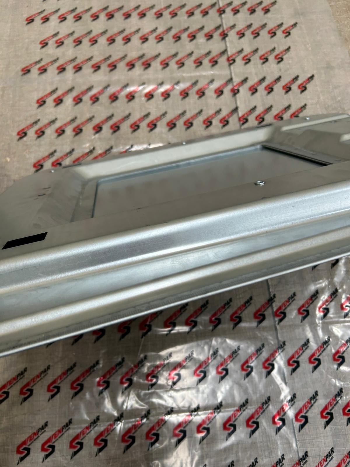 MP4 DOLAP KAPAĞI SOL 9607502703