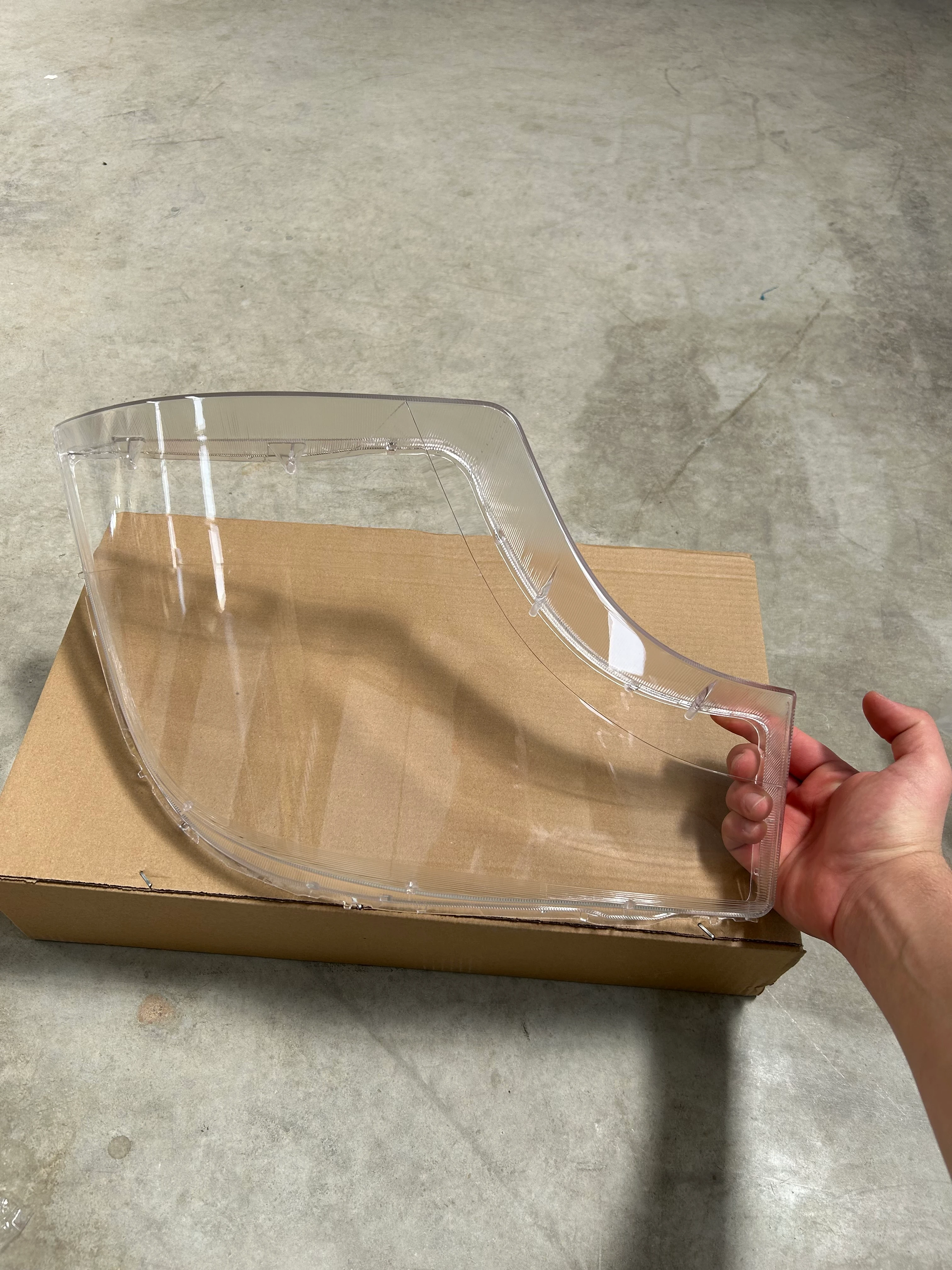 ACTROS MP4 FAR CAMI SAĞ 9608200589