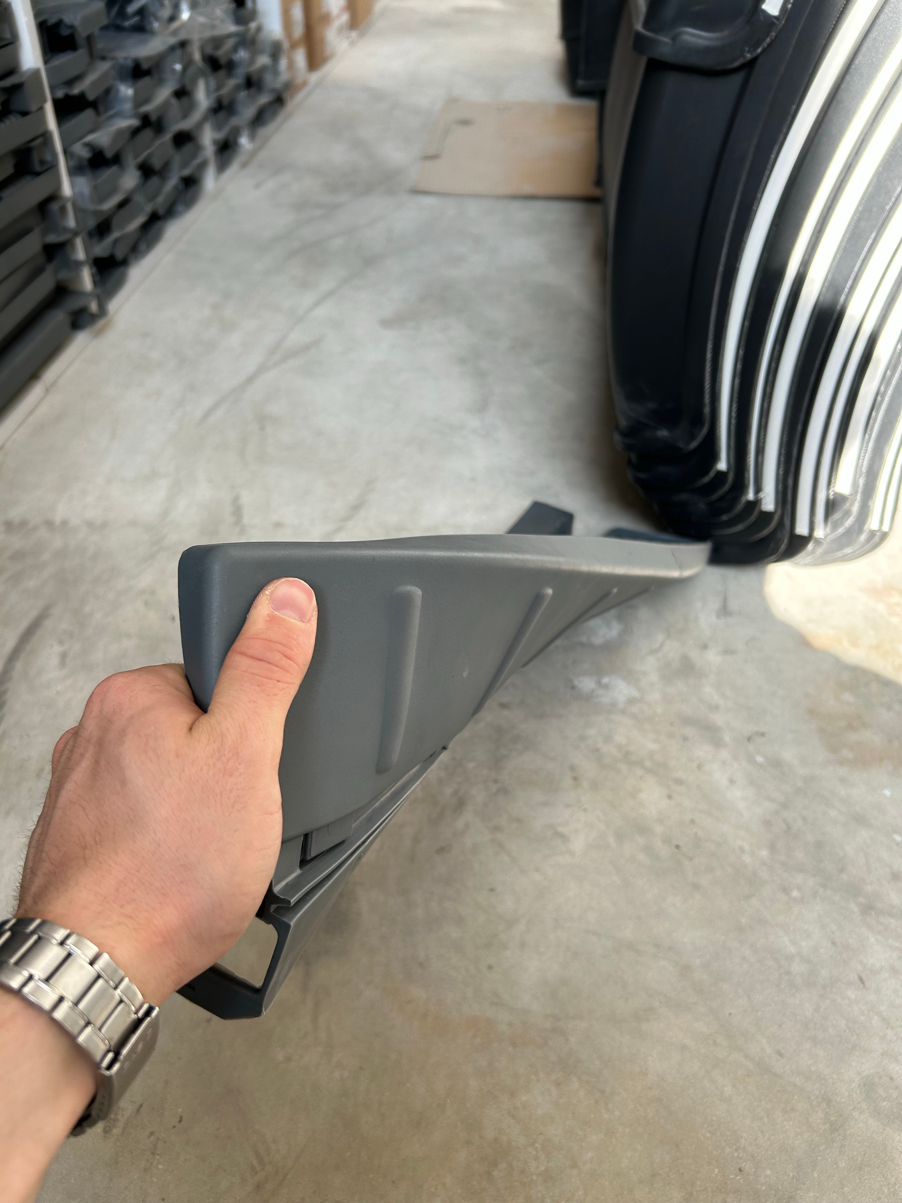 ACTROS 1844 / 1841 / AXOR  ÇEKİ ARKA TOZLUĞU KISA TİP 9305200081
