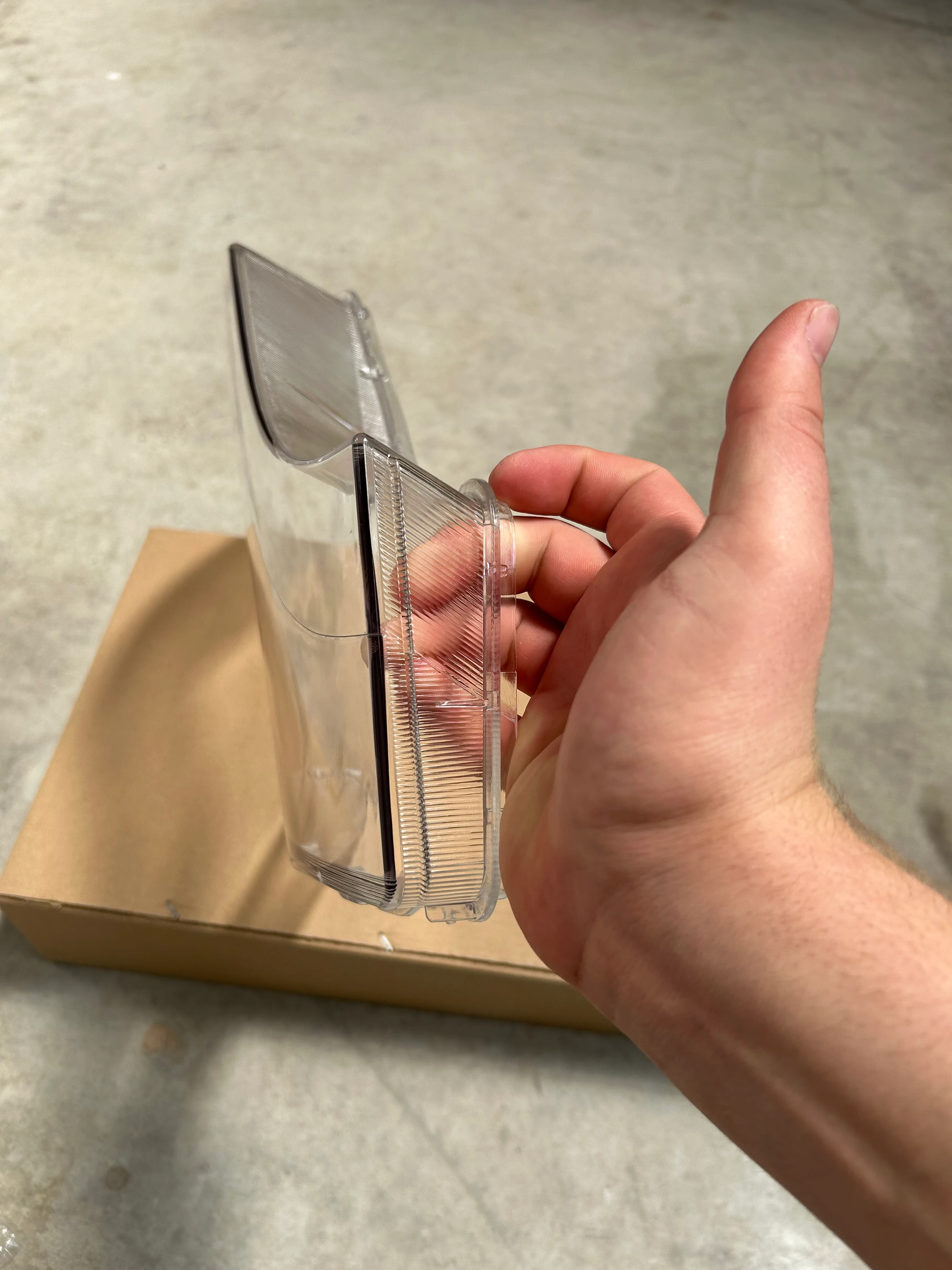 ACTROS MP4 FAR CAMI SAĞ 9608200589