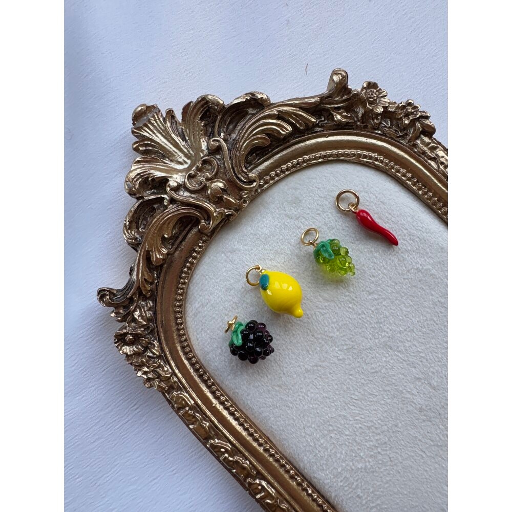 Meyve charm