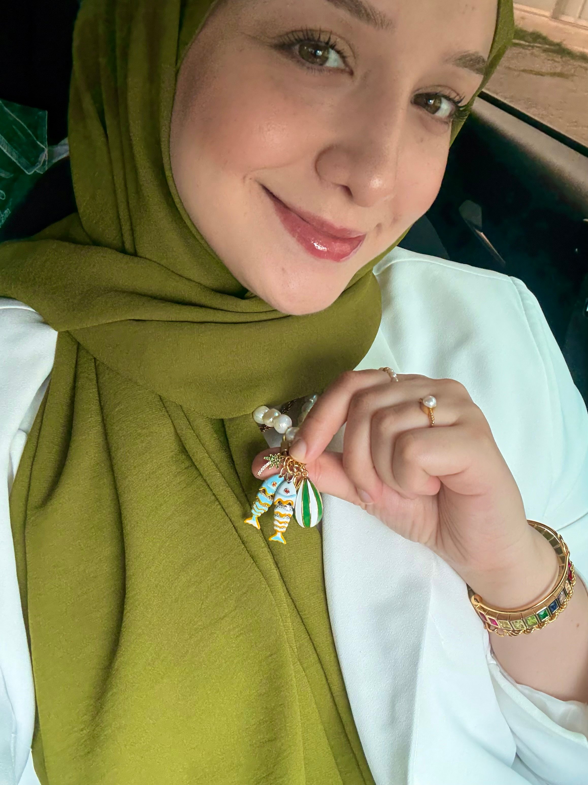 Renkli balım charm