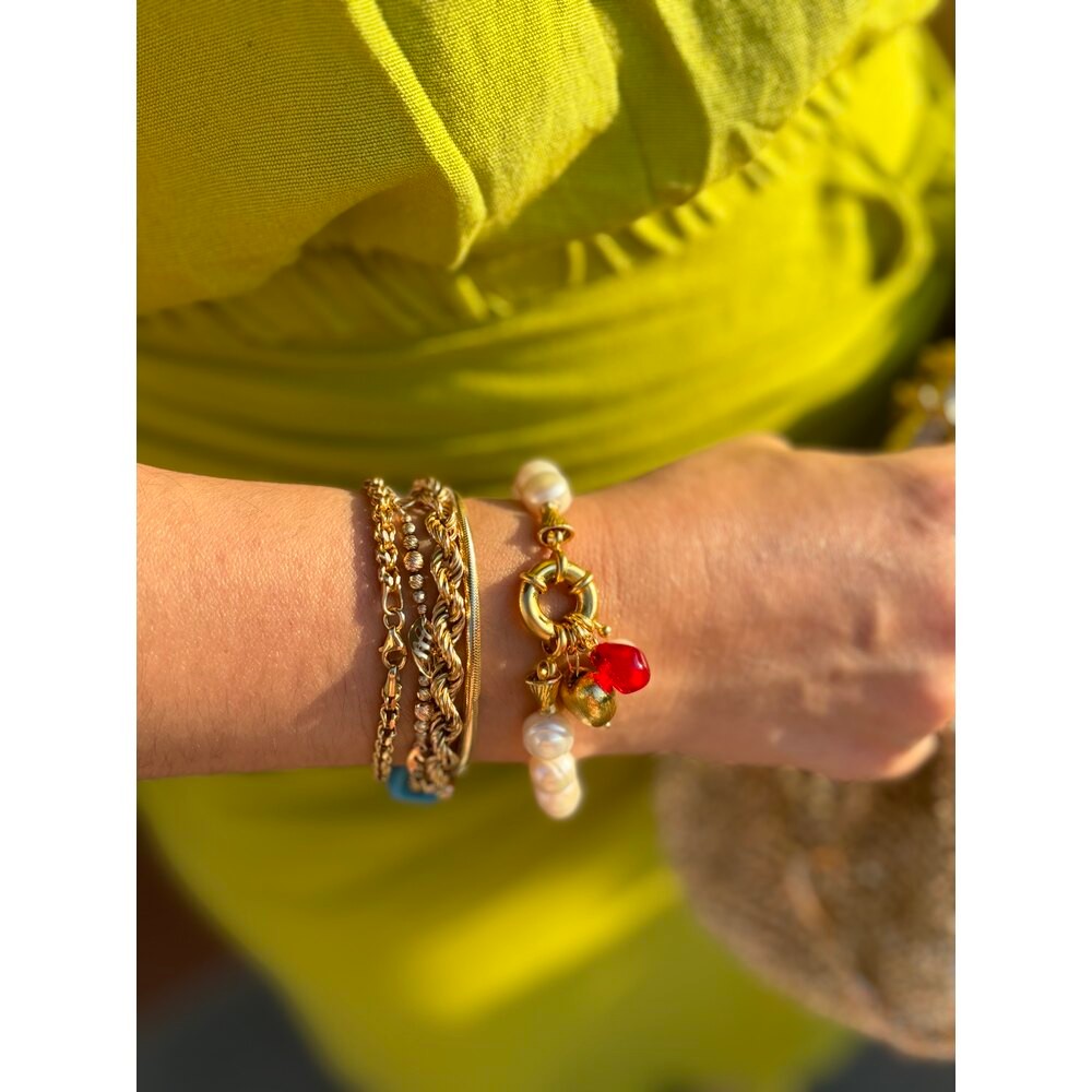 Nar charm