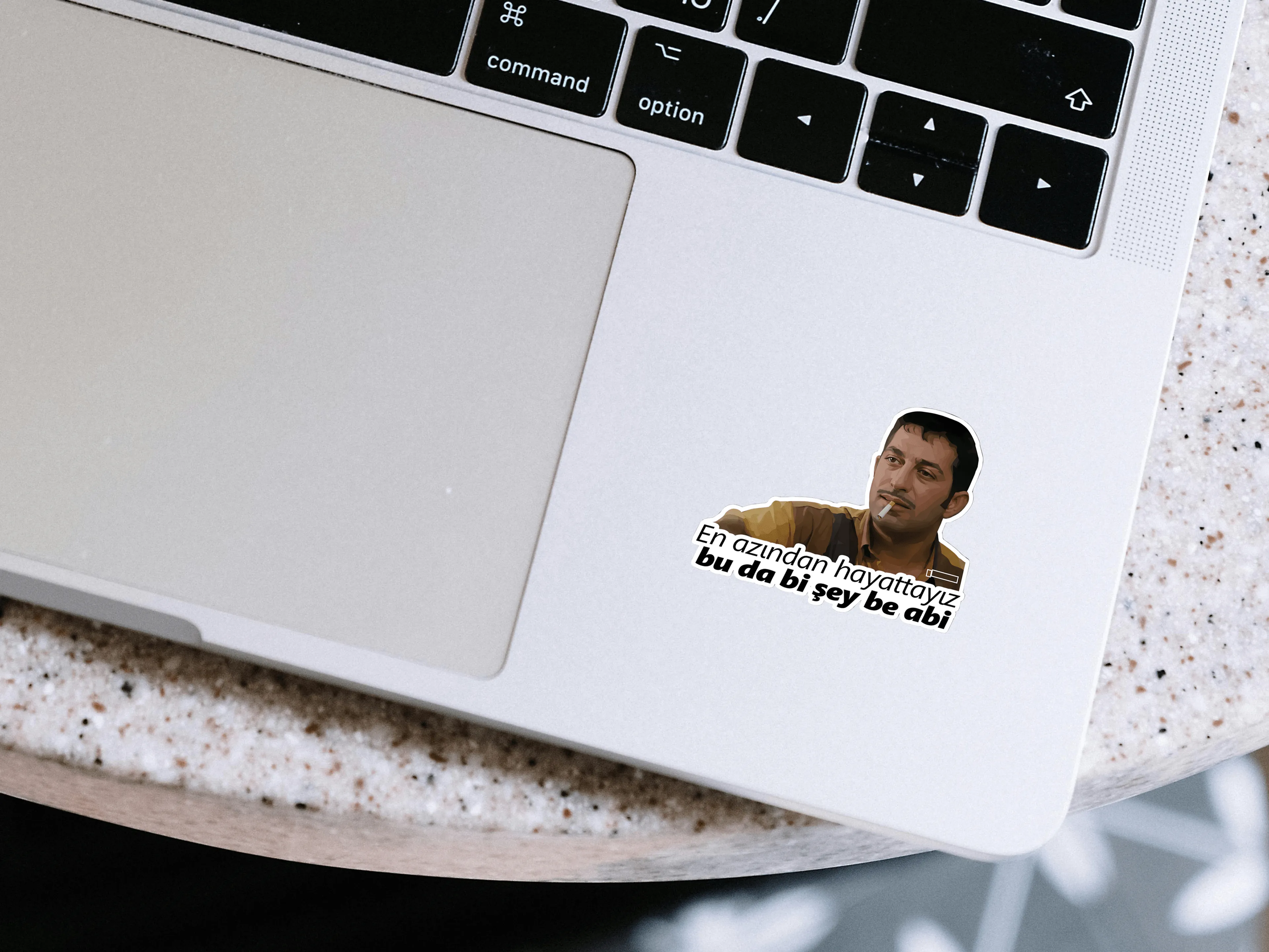 En Azından Hayatayız