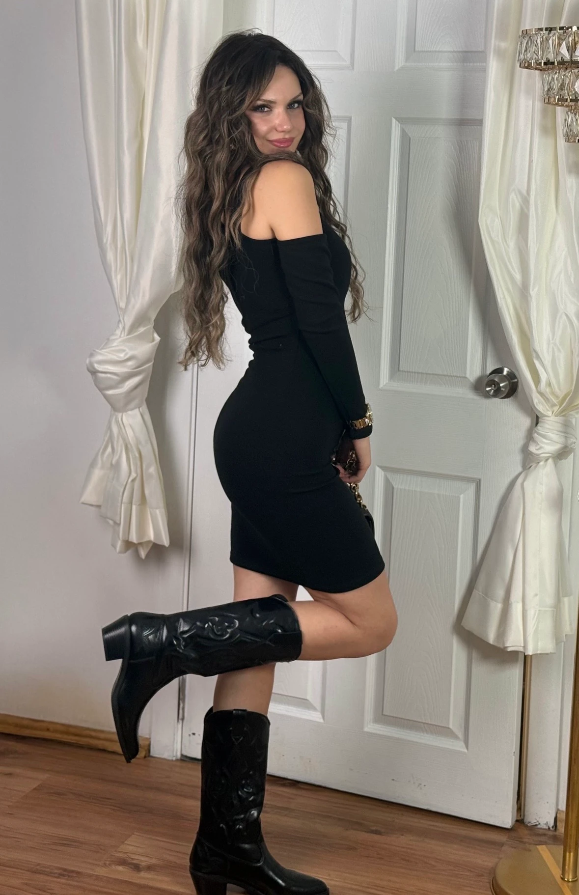 Meva Omuz Toka Detaylı Elbise