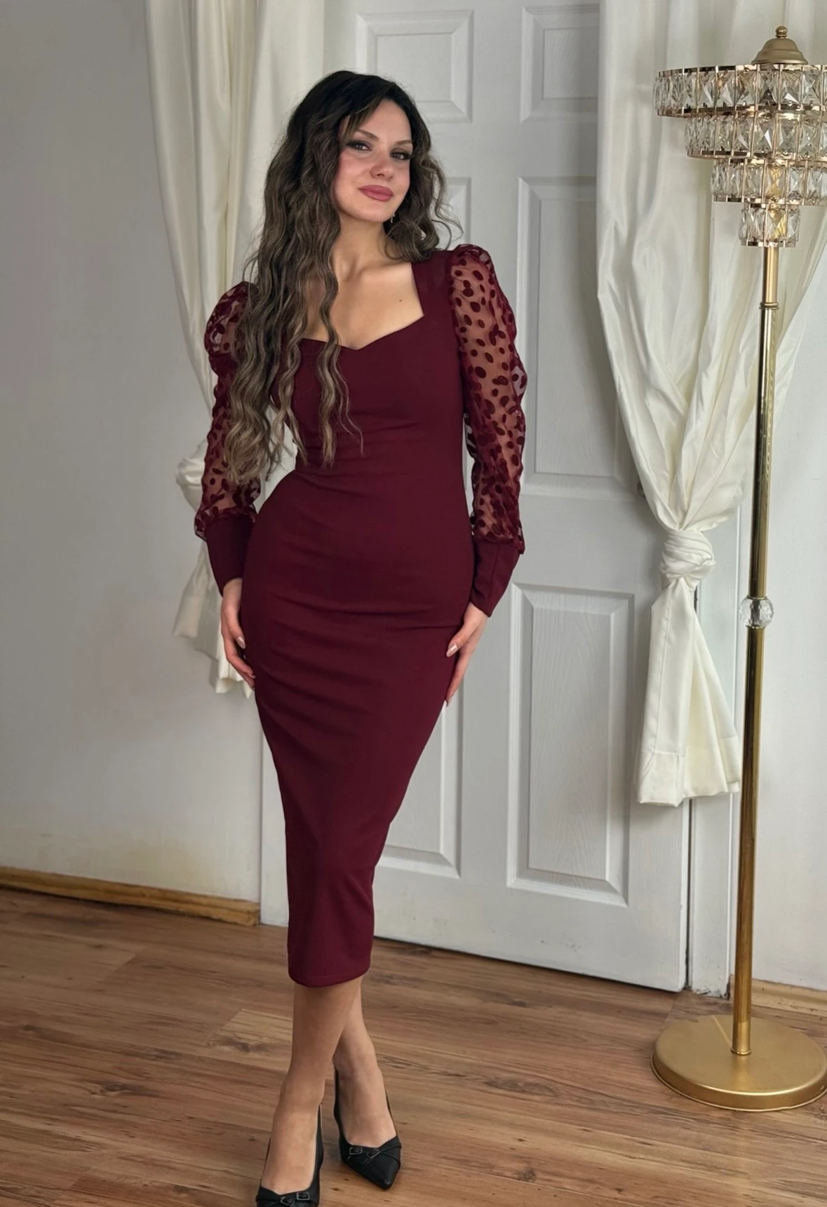 Ella Puantiye Detaylı Elbise