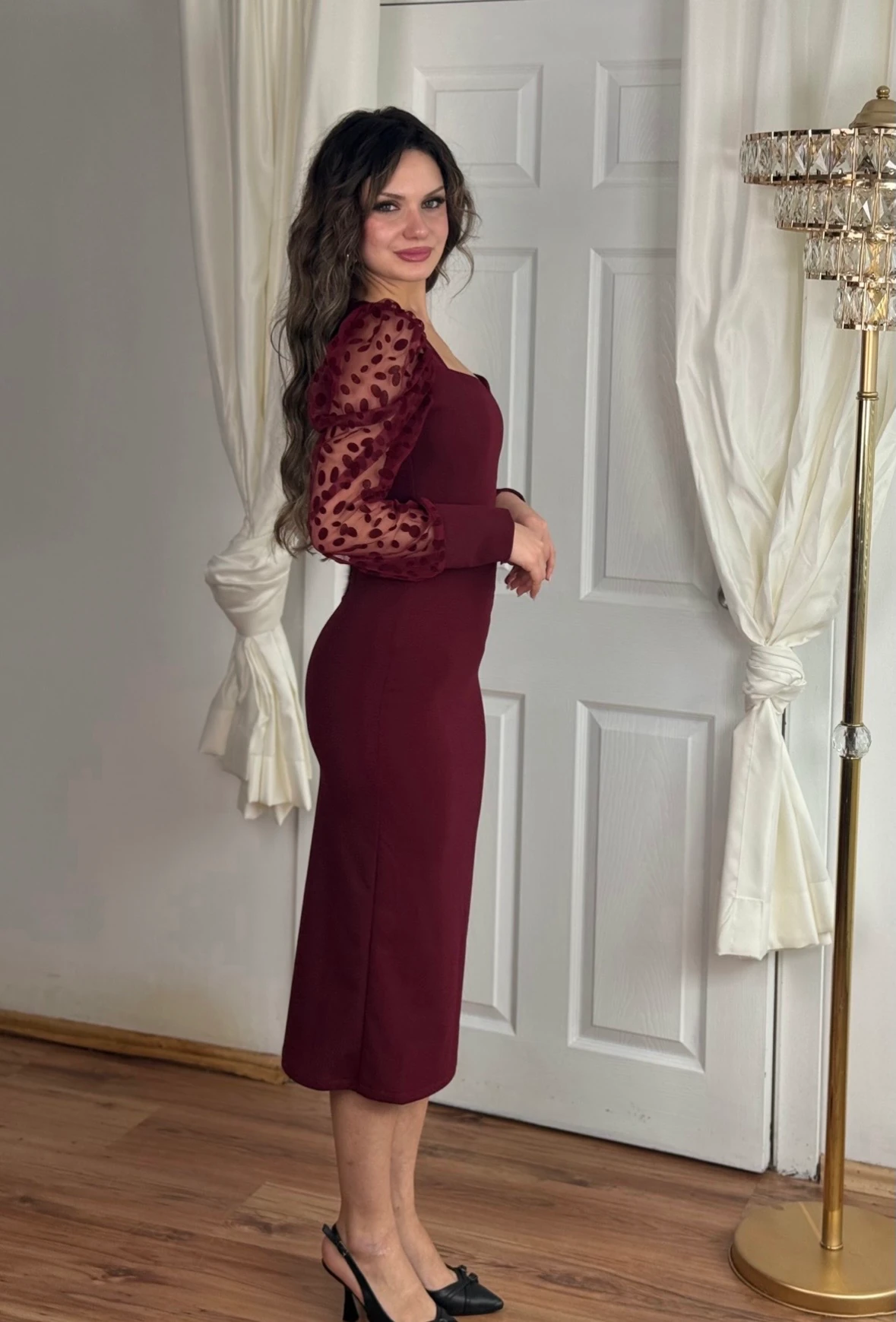 Ella Puantiye Detaylı Elbise