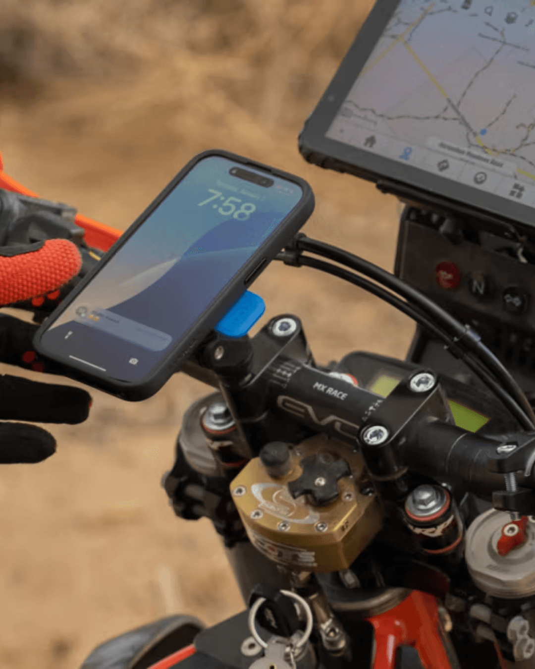 Quad Lock Gidon Kelepçe Bağlantılı (Handlebar Clamp Mount Pro) Titreşim Önleyicili Telefon Tutucu
