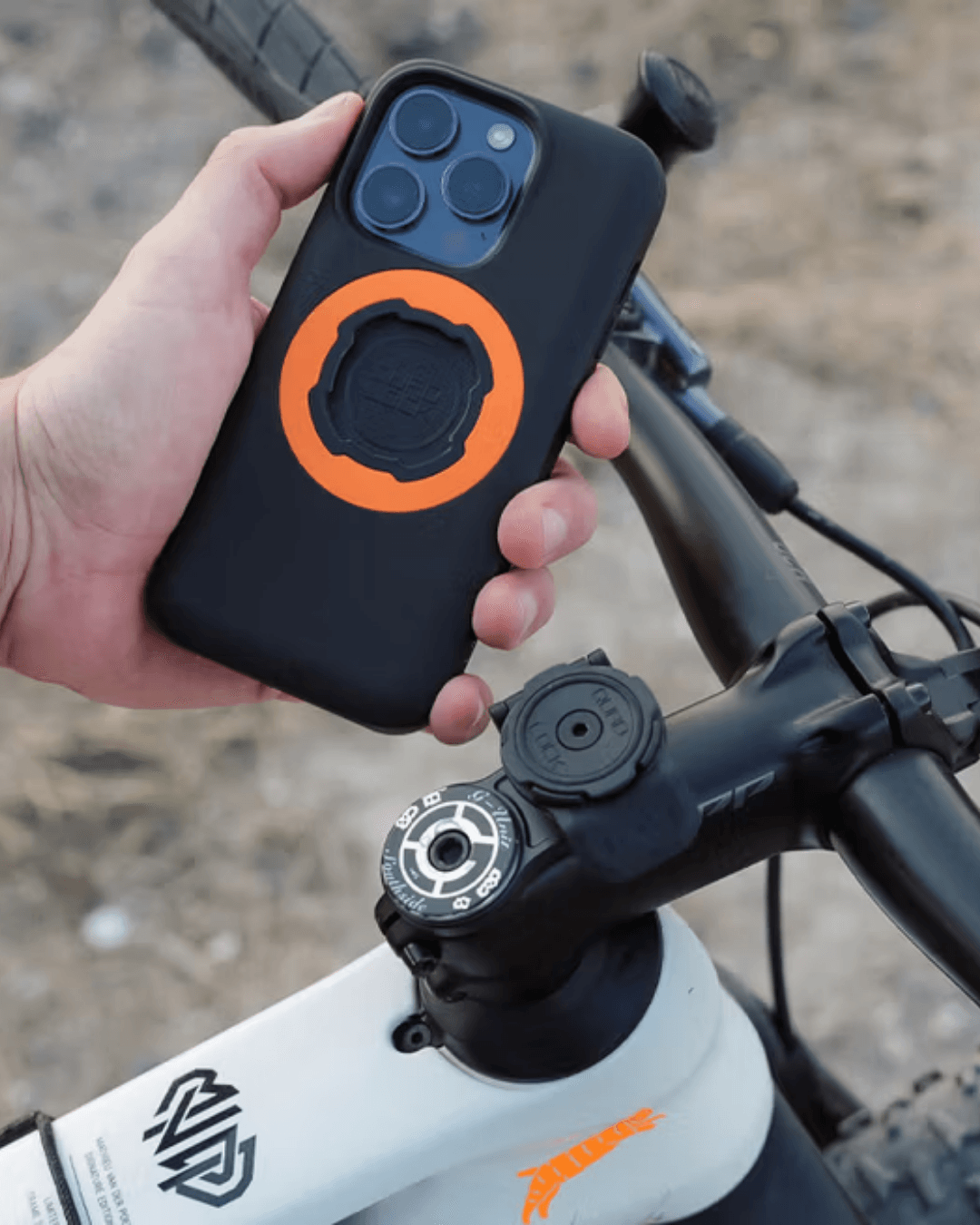 Quad Lock Telefon Tutucu İçin Magsafe Özellikli Iphone Orijinal Telefon Kılıfı