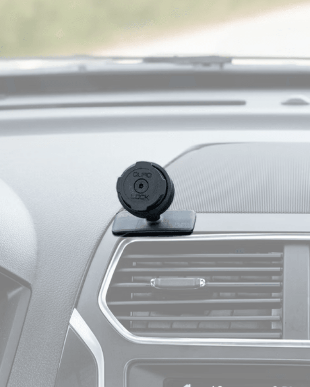 Quad Lock Araç İçi Konsol Üzeri Yapıştırmalı Telefon Tutucu (Adhesive Car Mount)