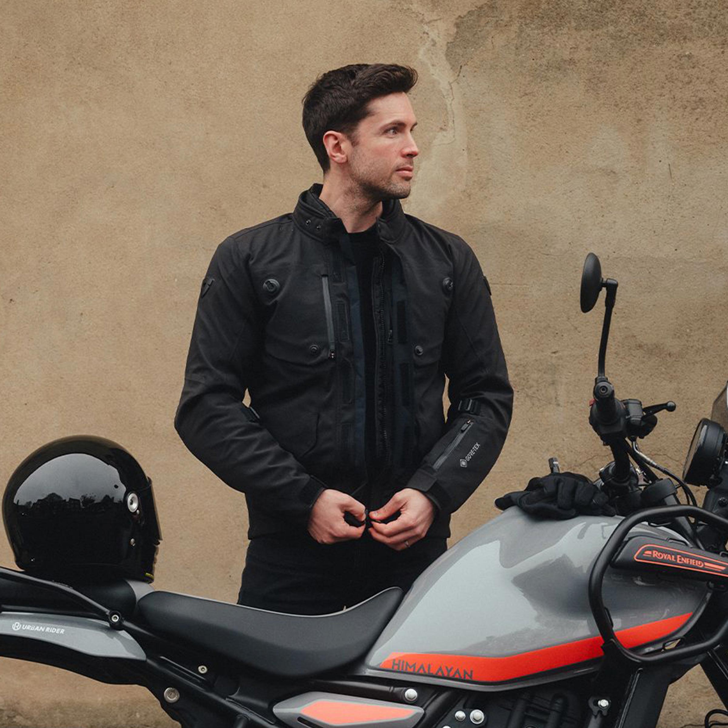 Revit Trench 2 Siyah Gore-Tex 4 Mevsim Motosiklet Montu