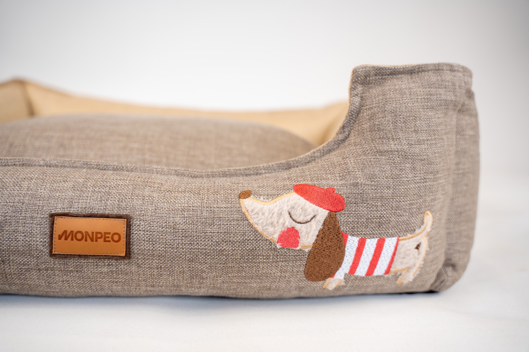Le Petit Parisien Brown