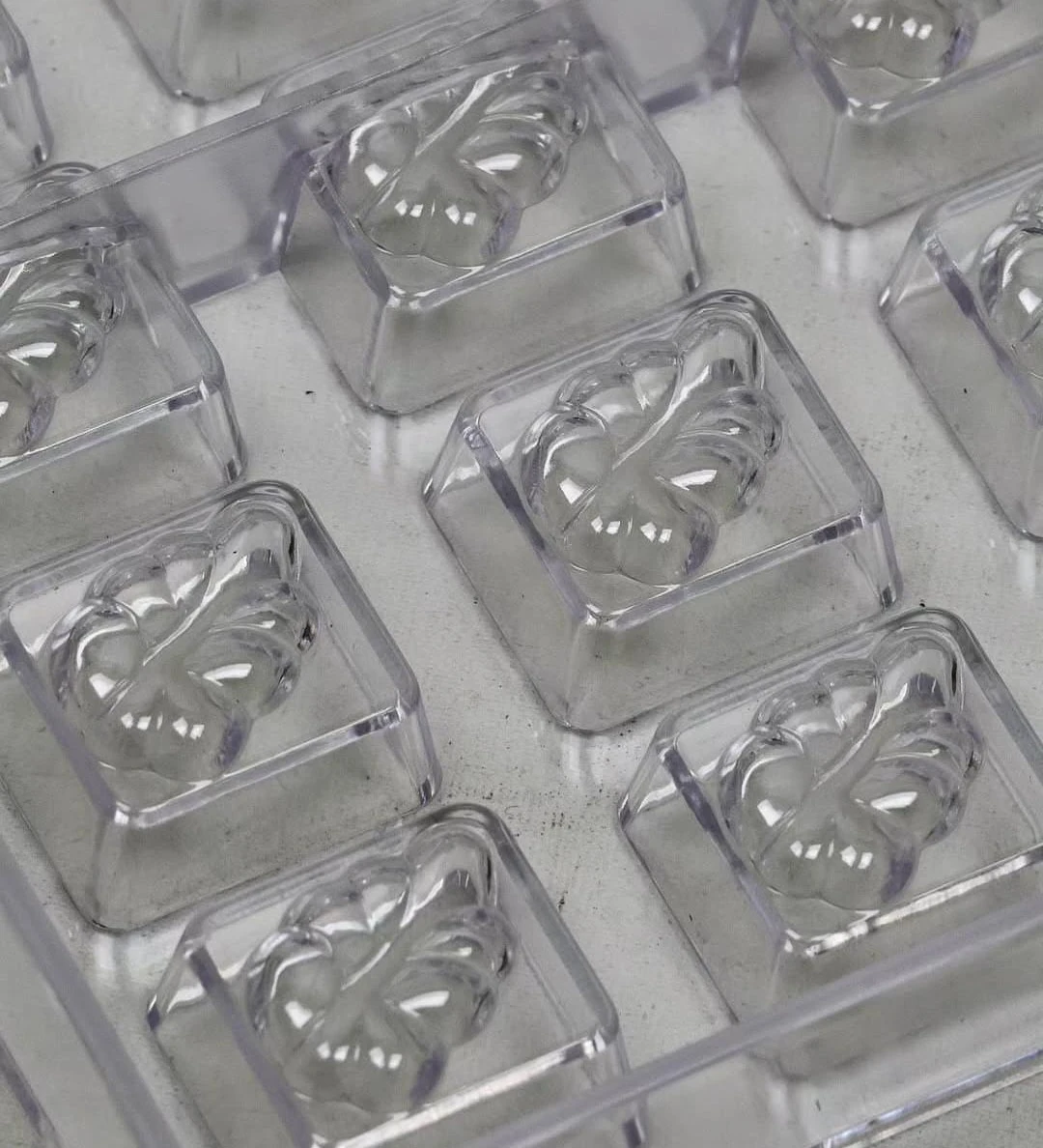 POLİKARBON YAPRAK ÇİKOLATA KALIBI KARGO DAHİL