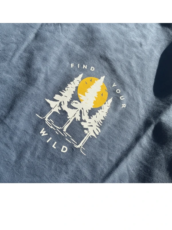 Erkek Sıfır Yaka Baskılı Tshirt