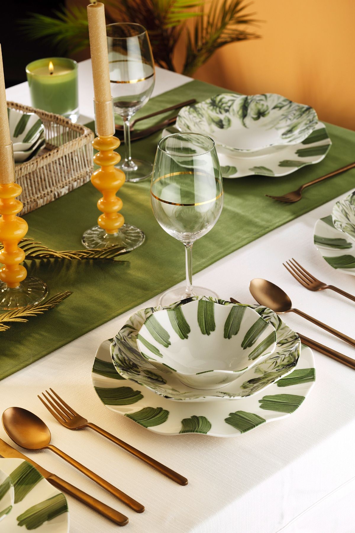 Green Dream 24 Parça Yeşilli Desen 6 Kişilik Porselen Yemek Takımı - Pasta , Çorba ,Yemek , Servis Tabağı