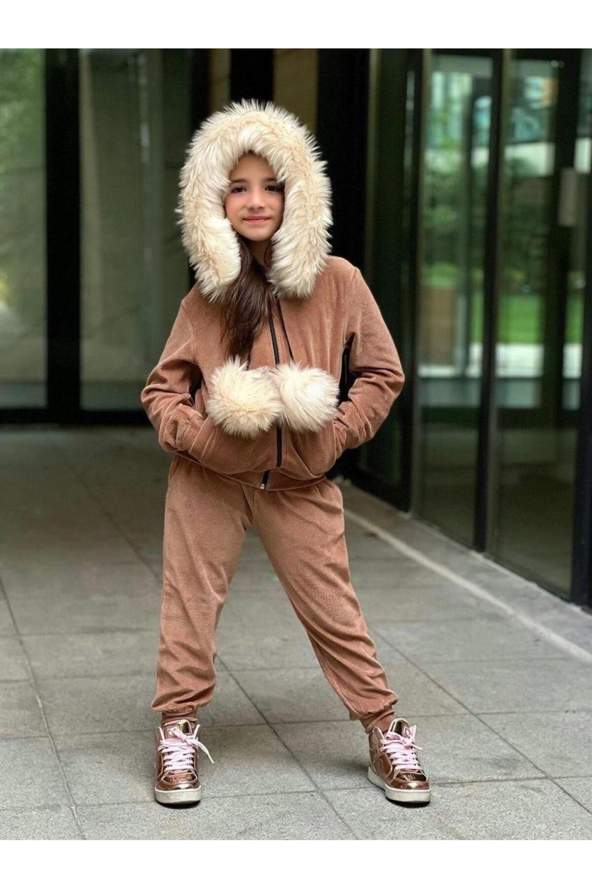 Ponpon Kadife Tak Çıkarlı Peluş Kokoş Takım - 080923004334
